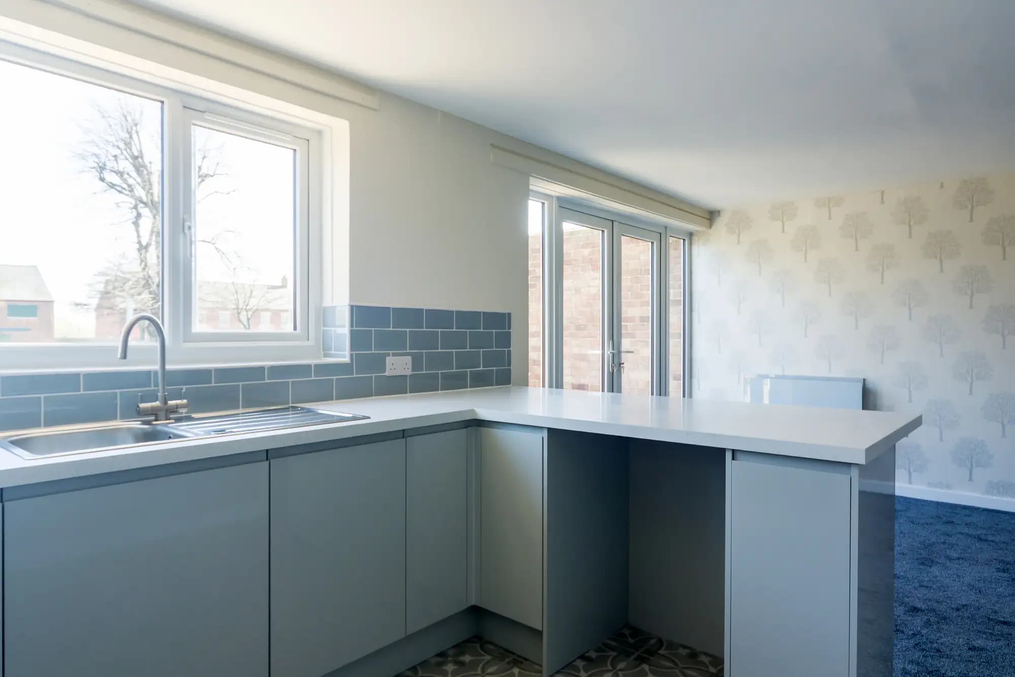 property photo 11 of 37