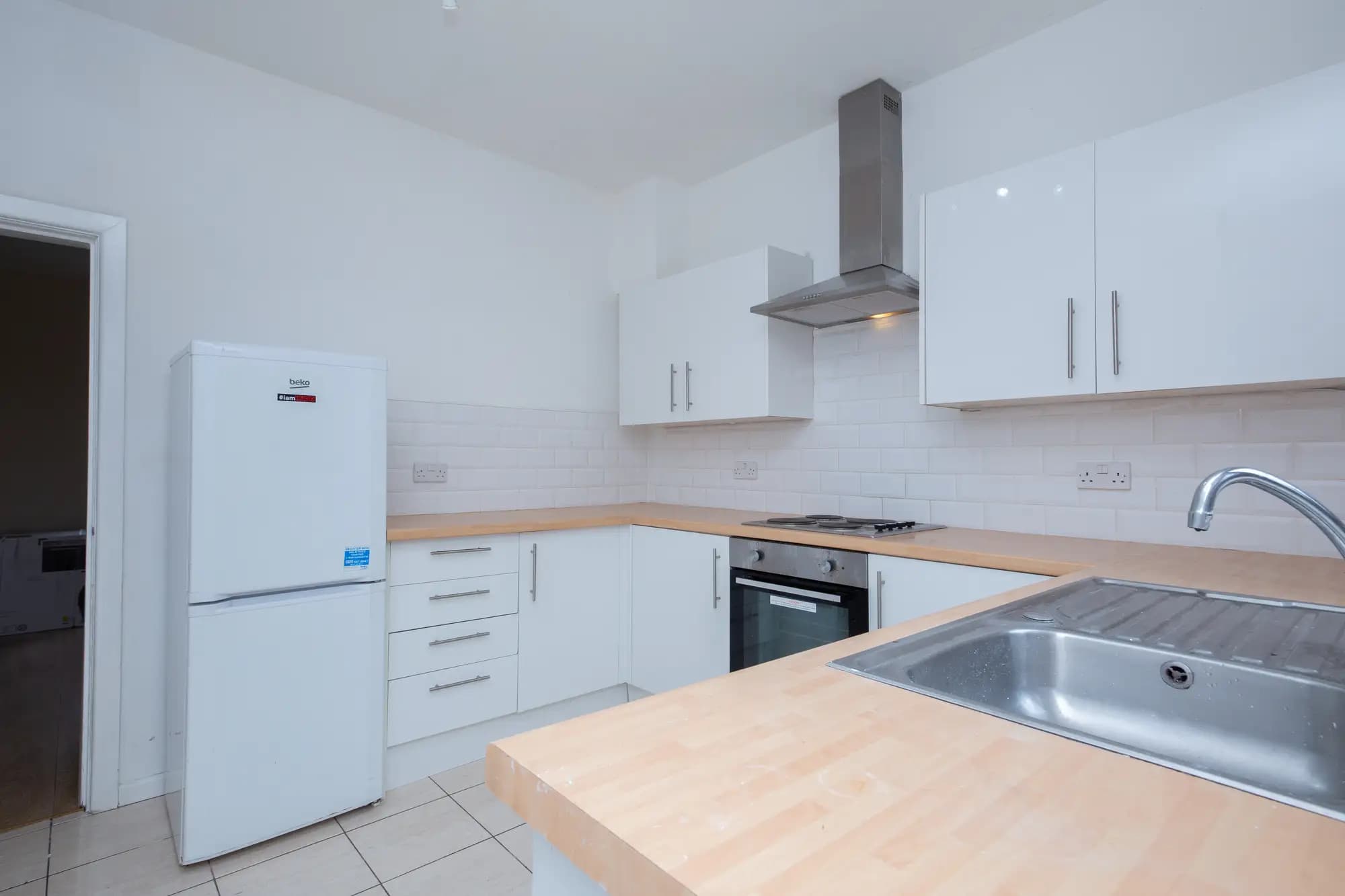 property photo 9 of 34