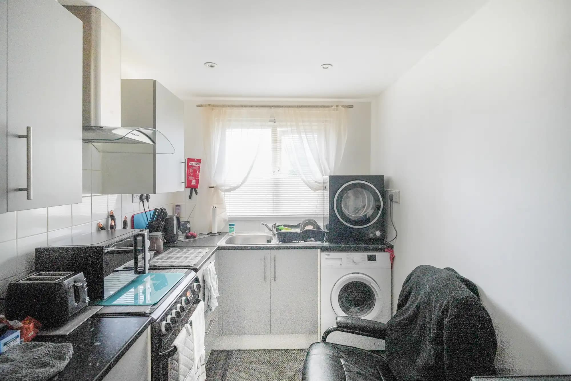 property photo 5 of 17