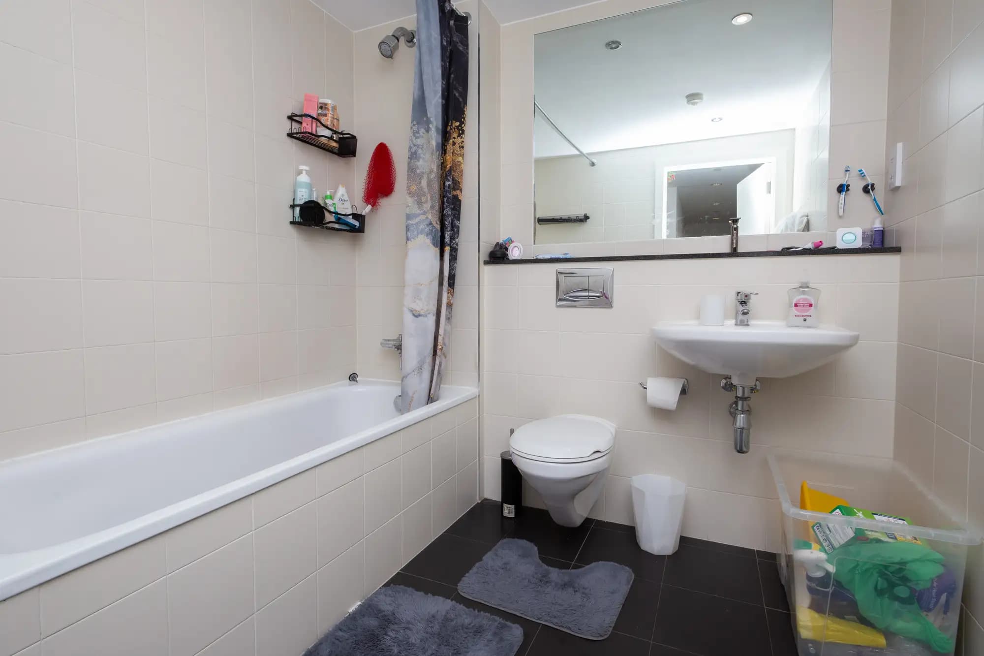 property photo 7 of 19