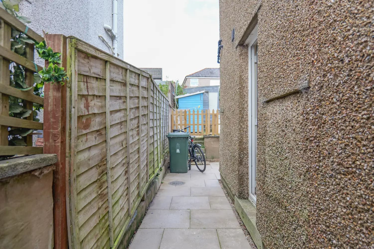 property photo 18 of 22