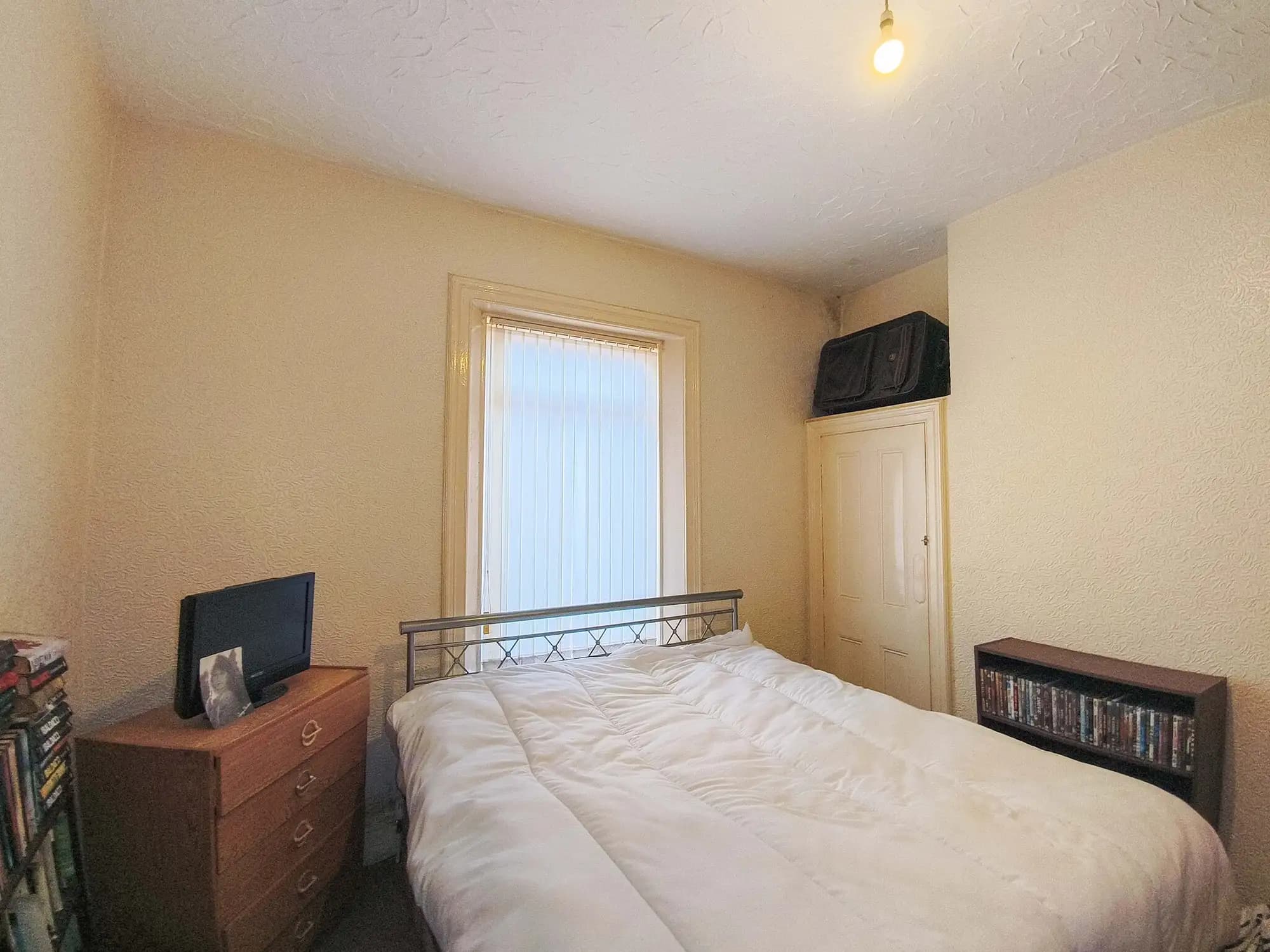 property photo 8 of 13