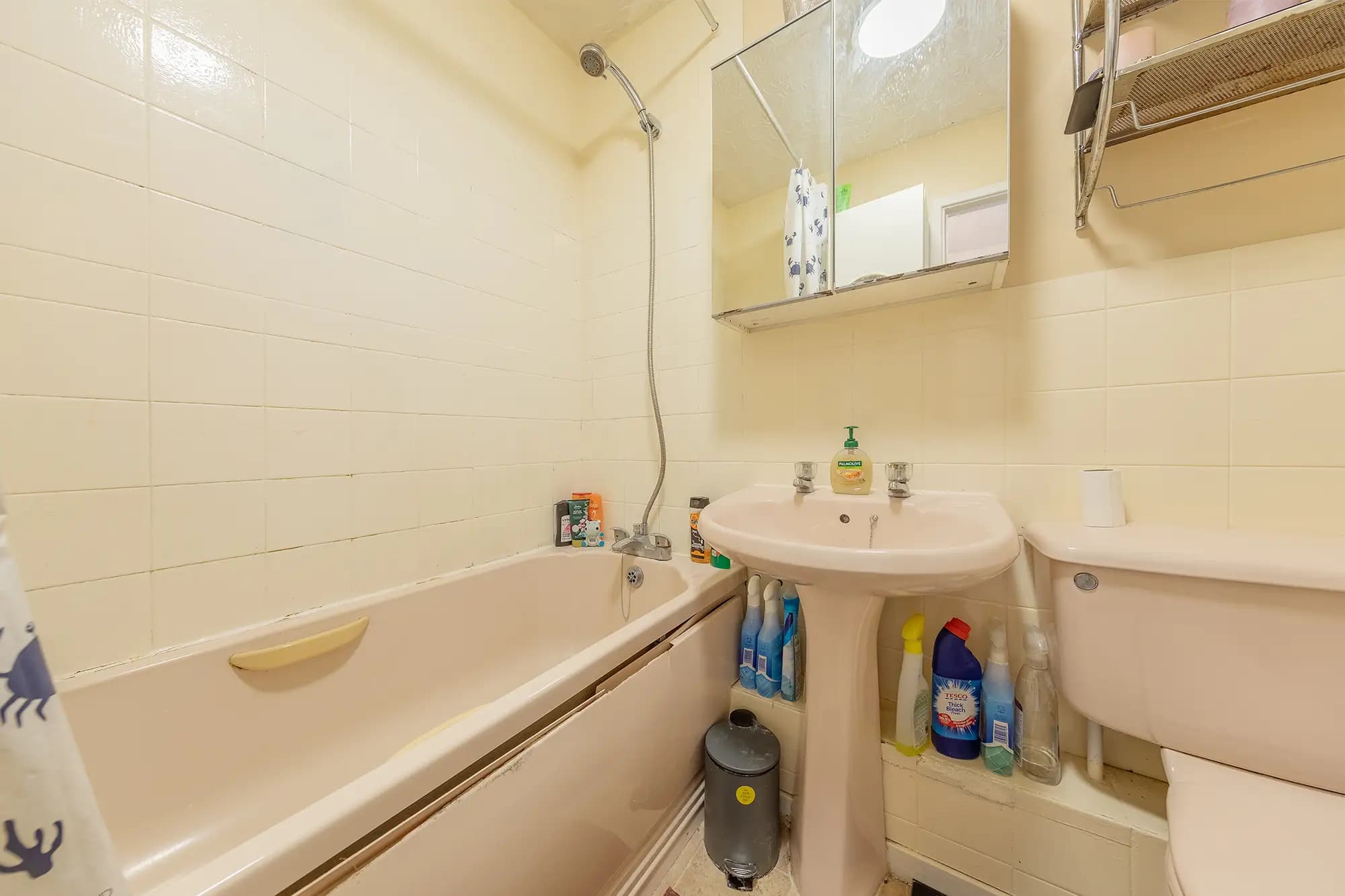 property photo 8 of 16