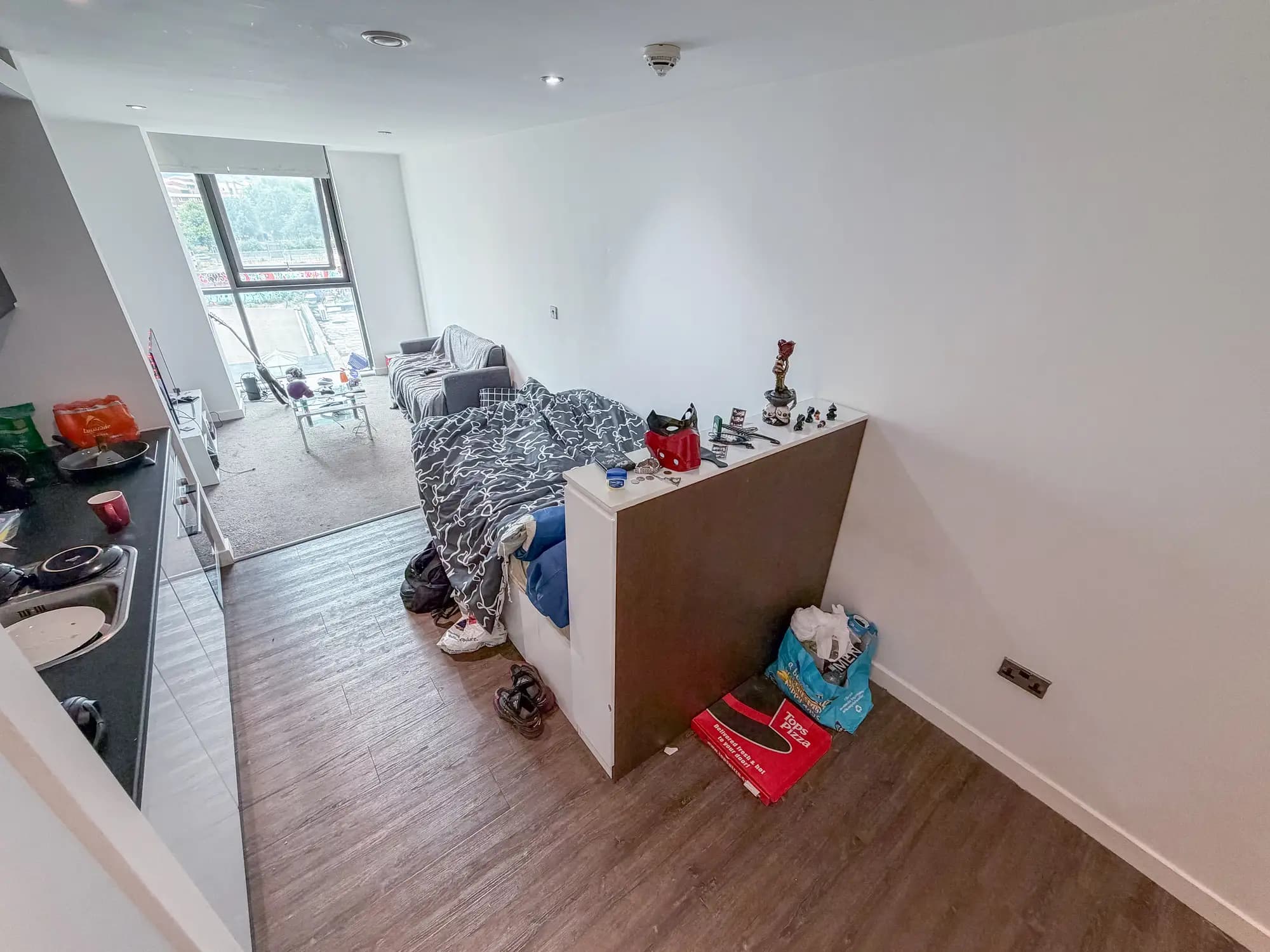property photo 11 of 16