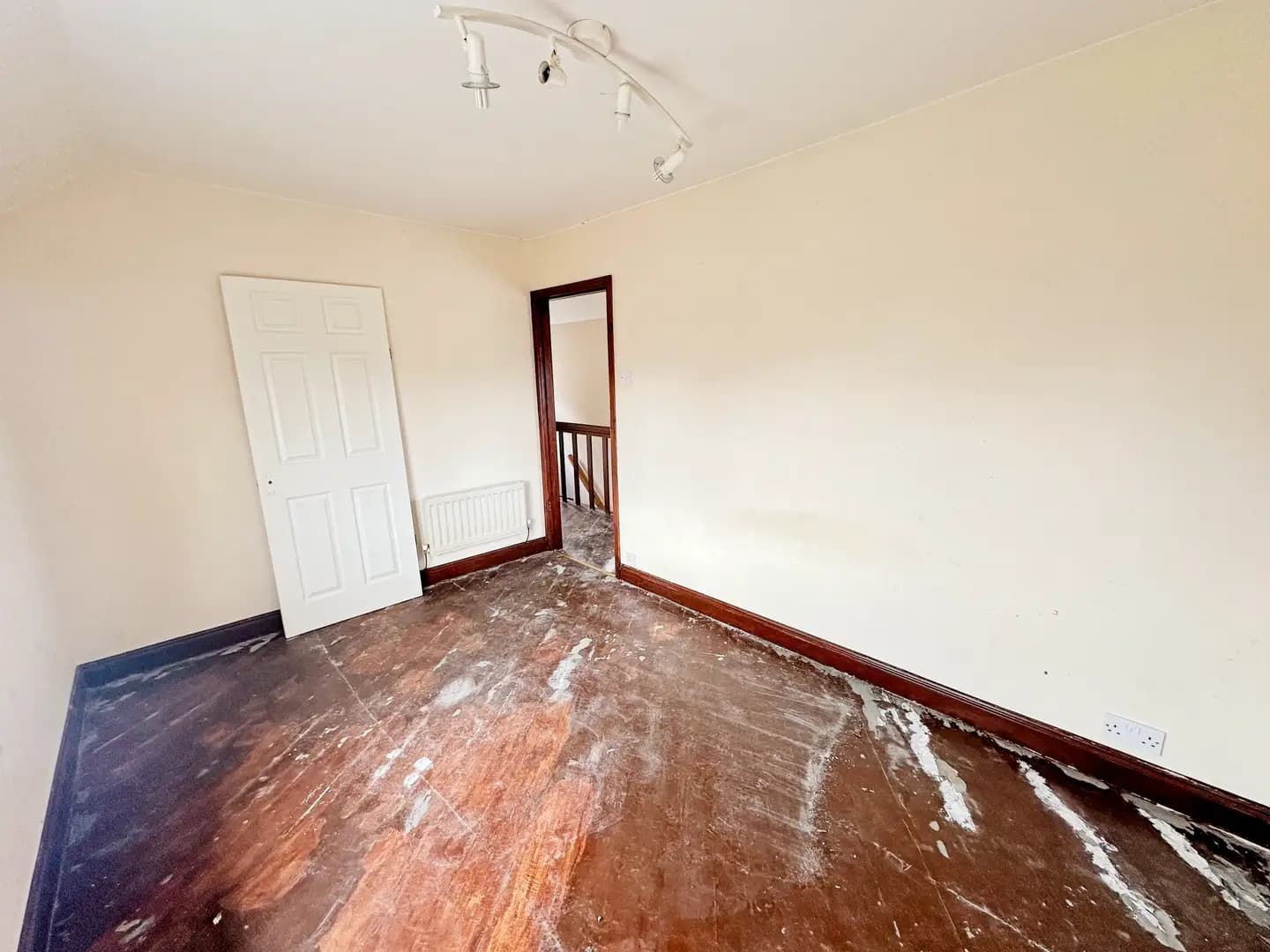 property photo 12 of 24