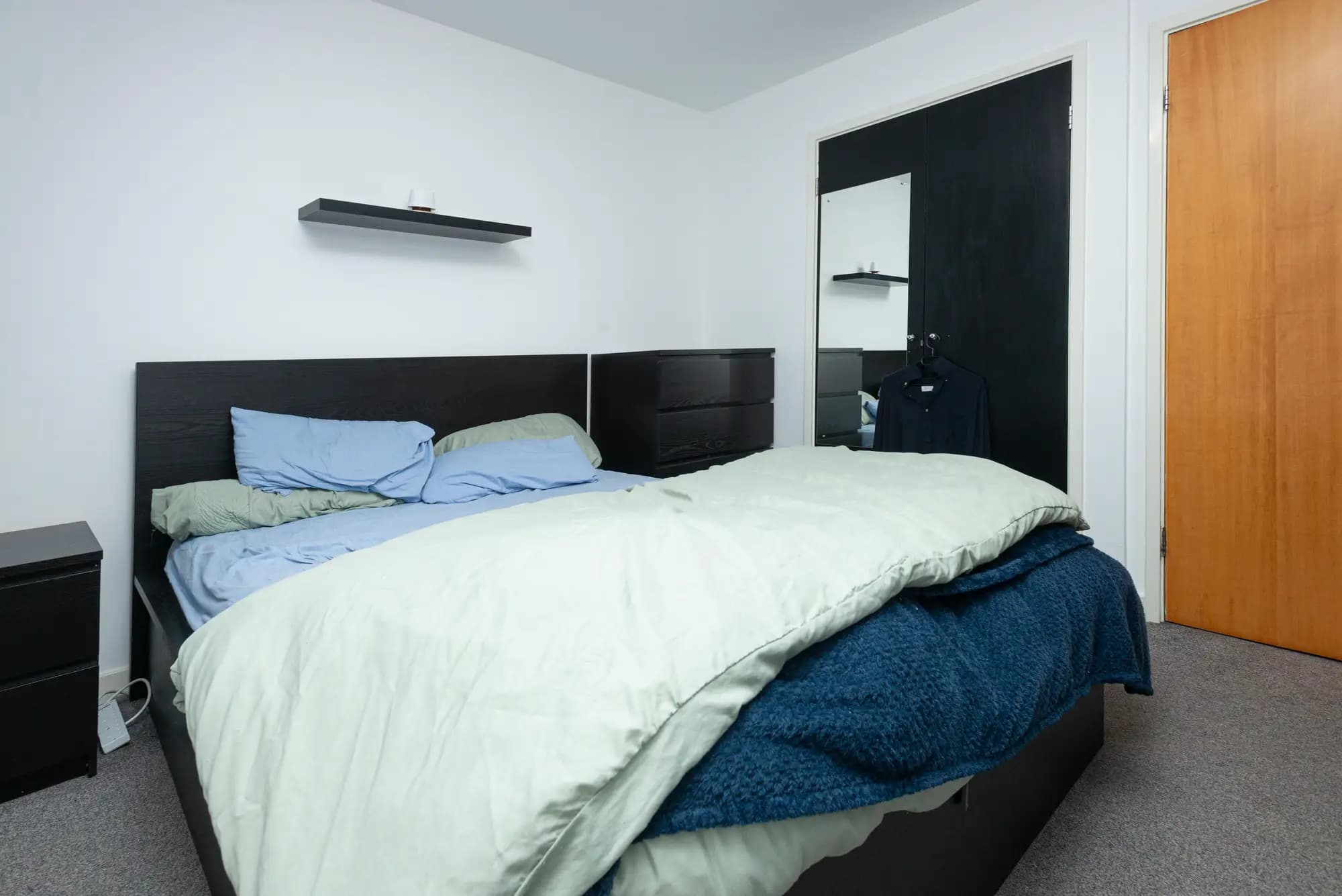property photo 13 of 25