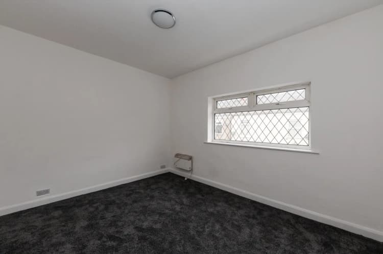 property photo 18 of 26