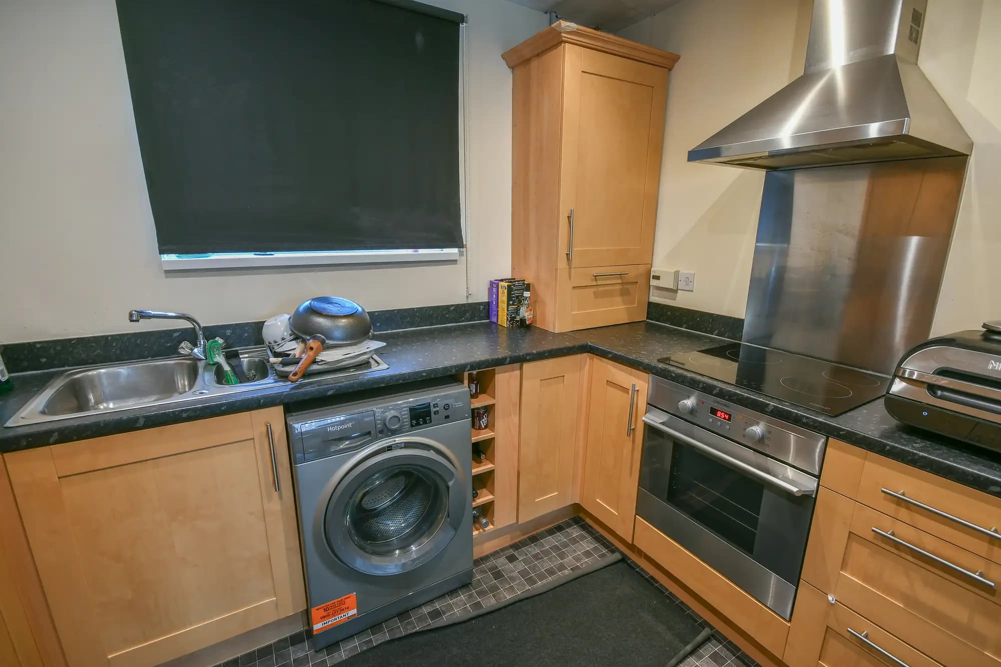 property photo 6 of 15