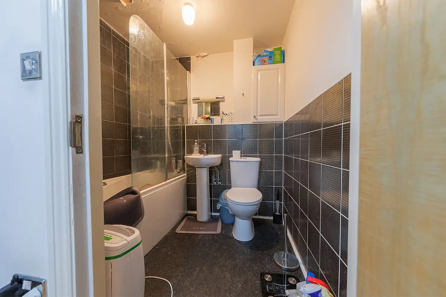 property photo 19 of 37