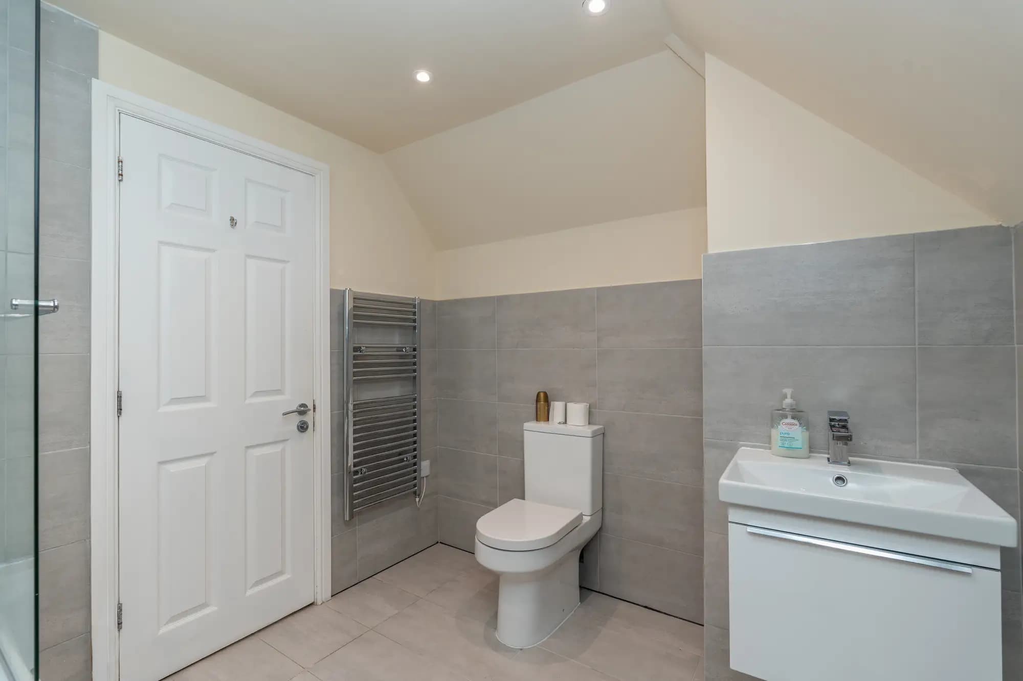 property photo 34 of 54