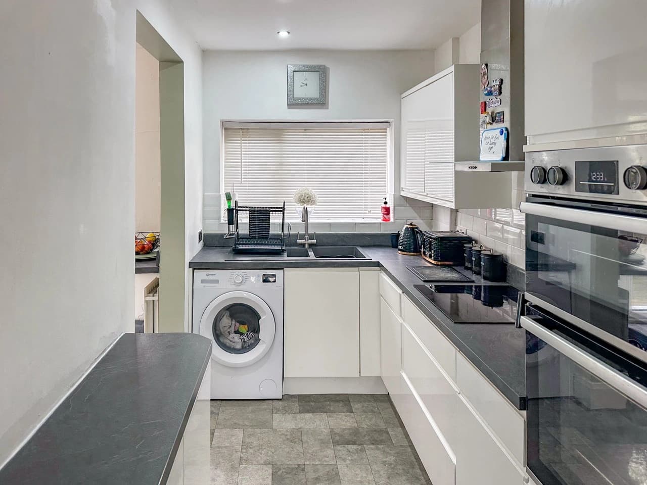 property photo 5 of 24