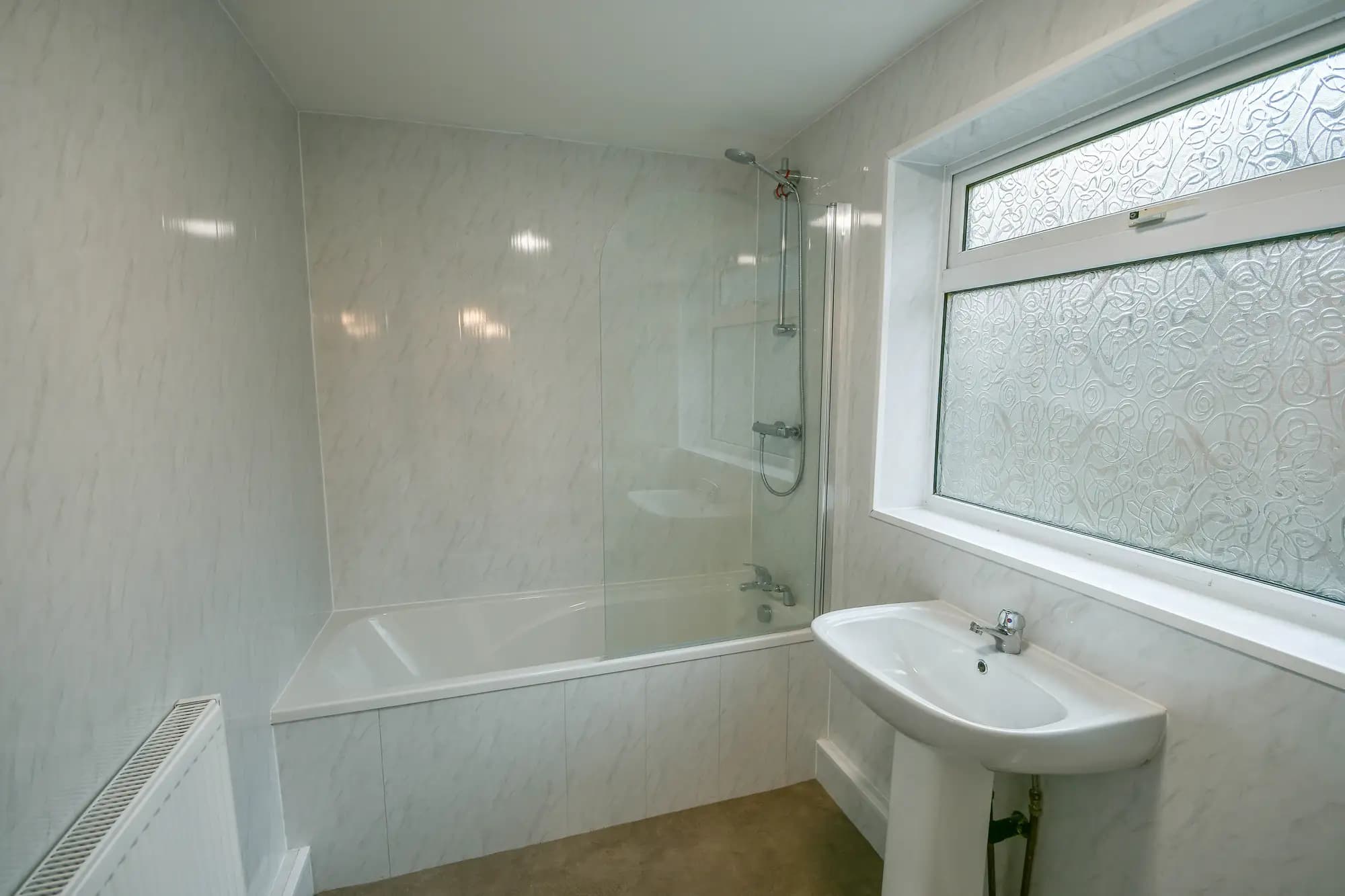 property photo 8 of 18