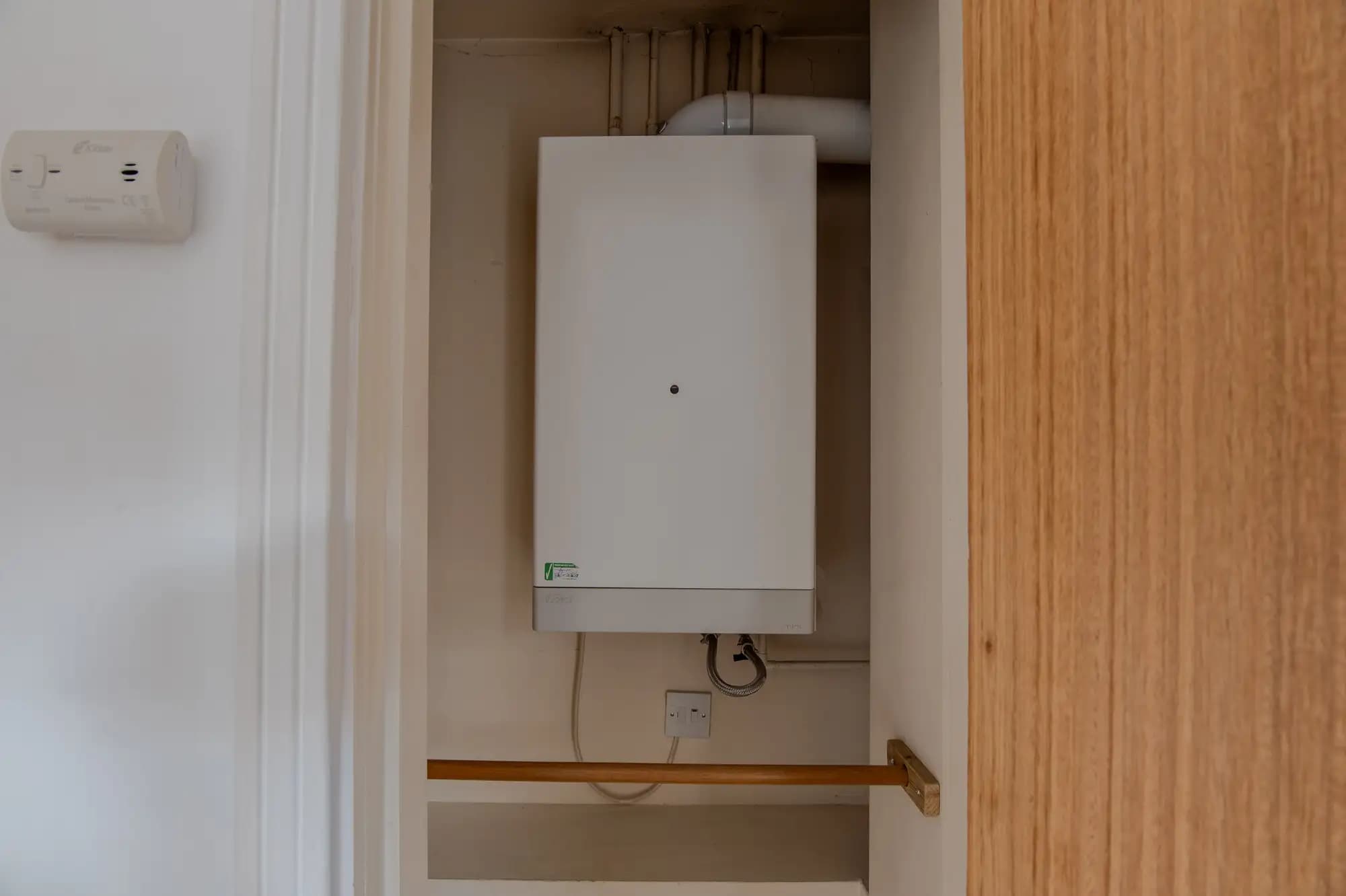 property photo 14 of 19