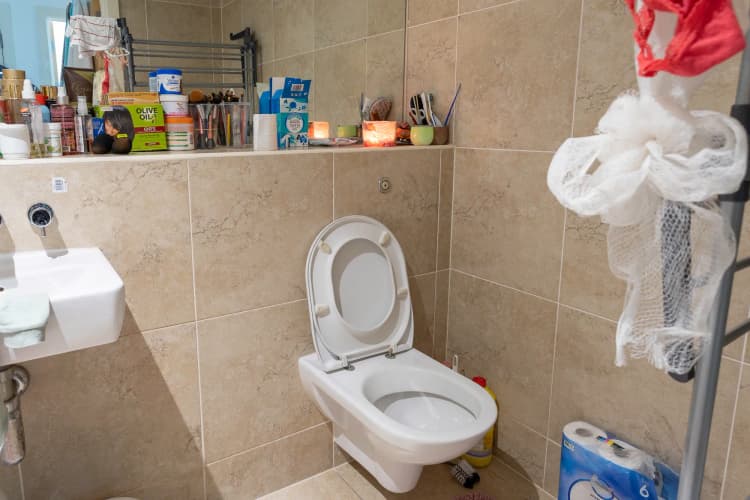 property photo 7 of 21