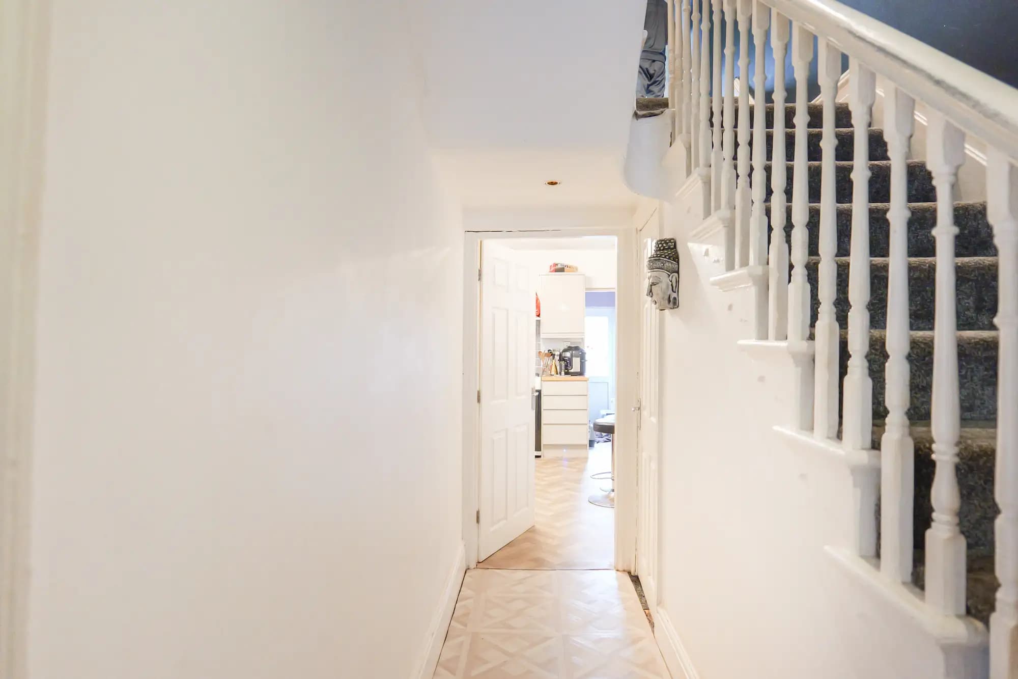property photo 13 of 32