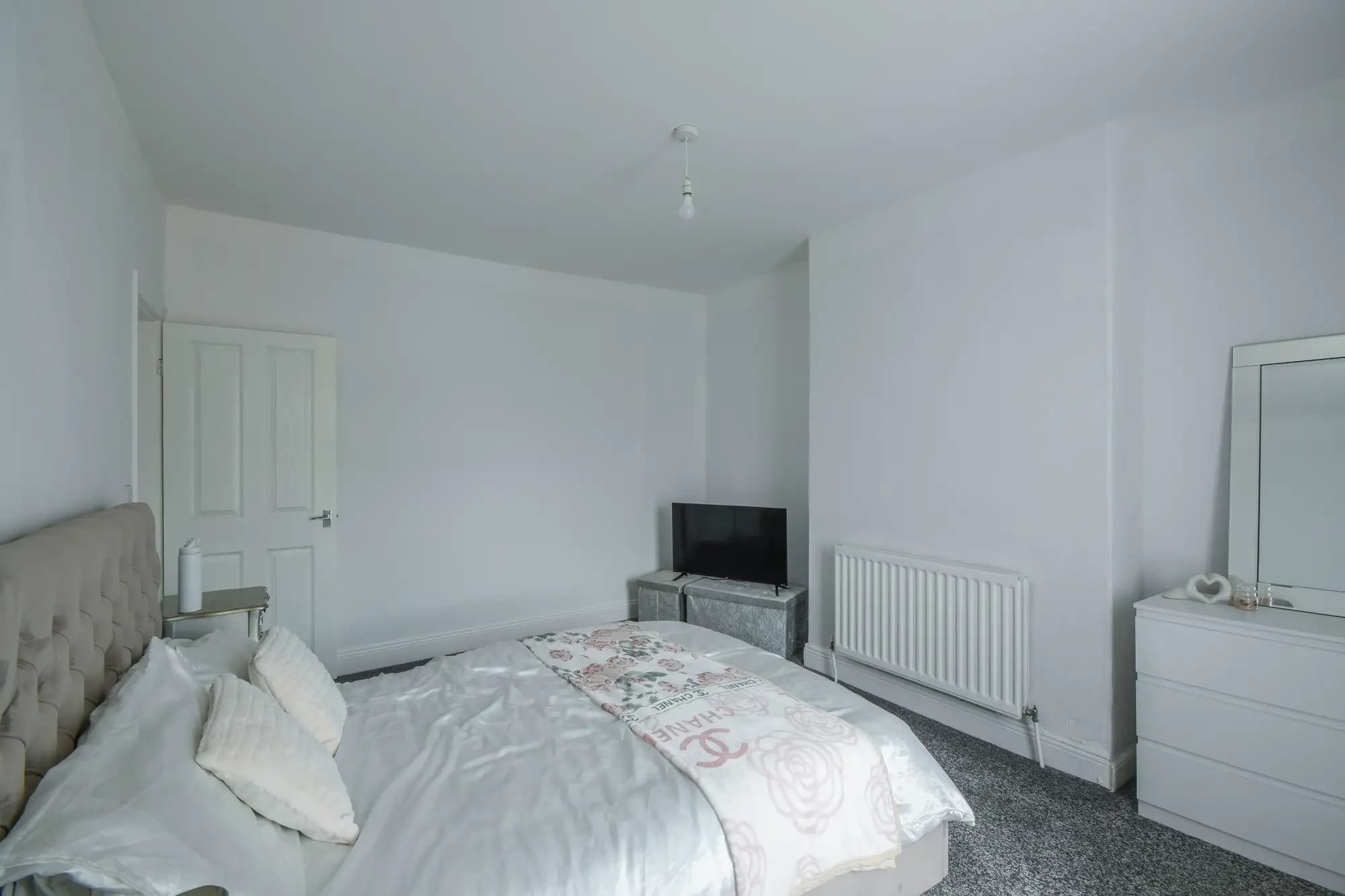 property photo 11 of 20
