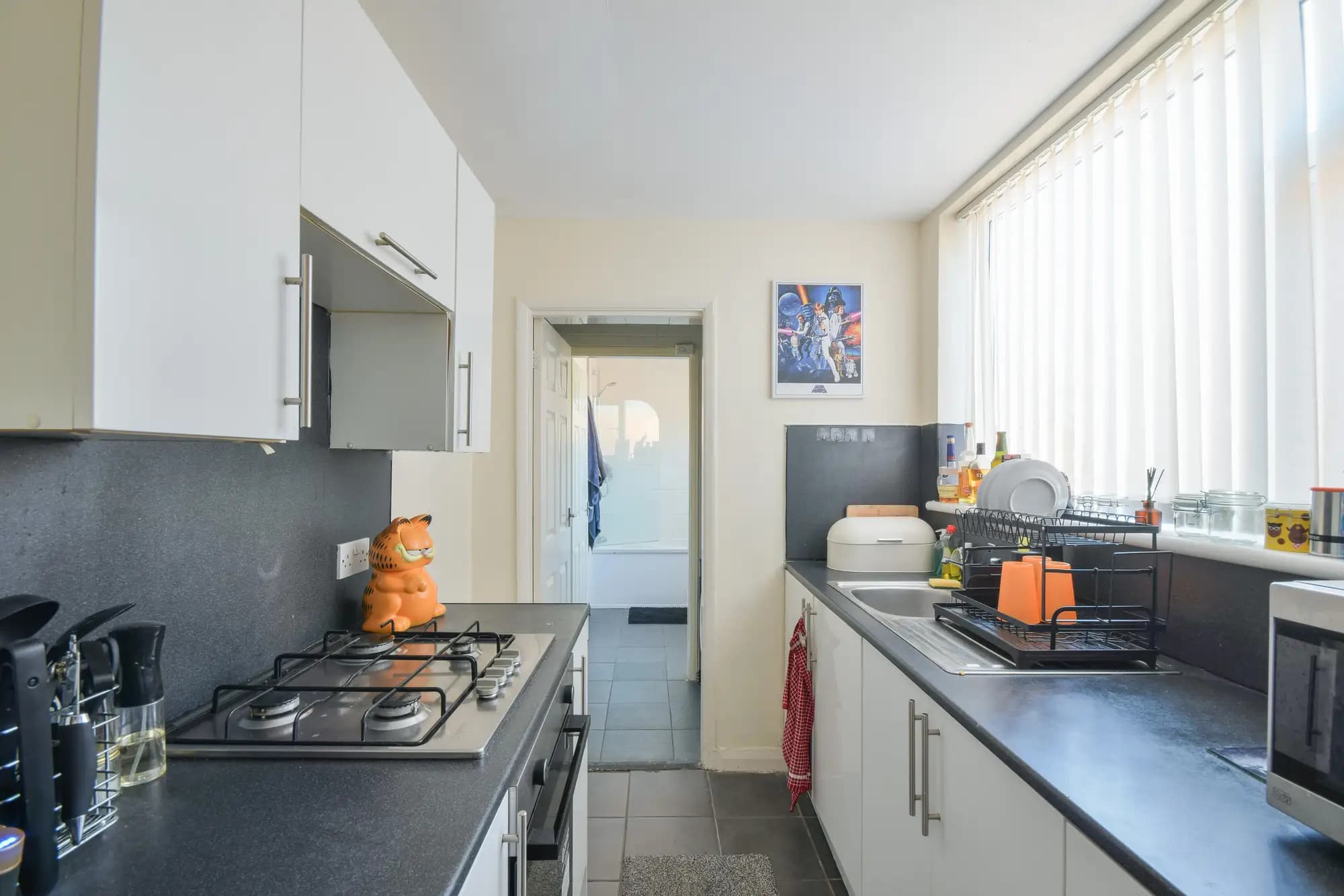 property photo 5 of 17