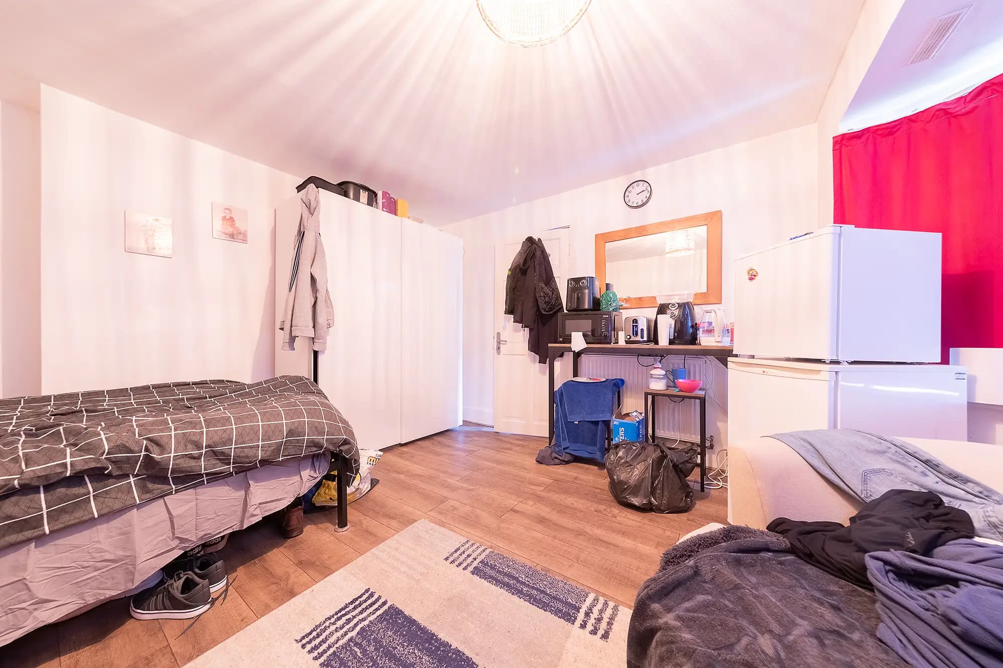 property photo 11 of 27