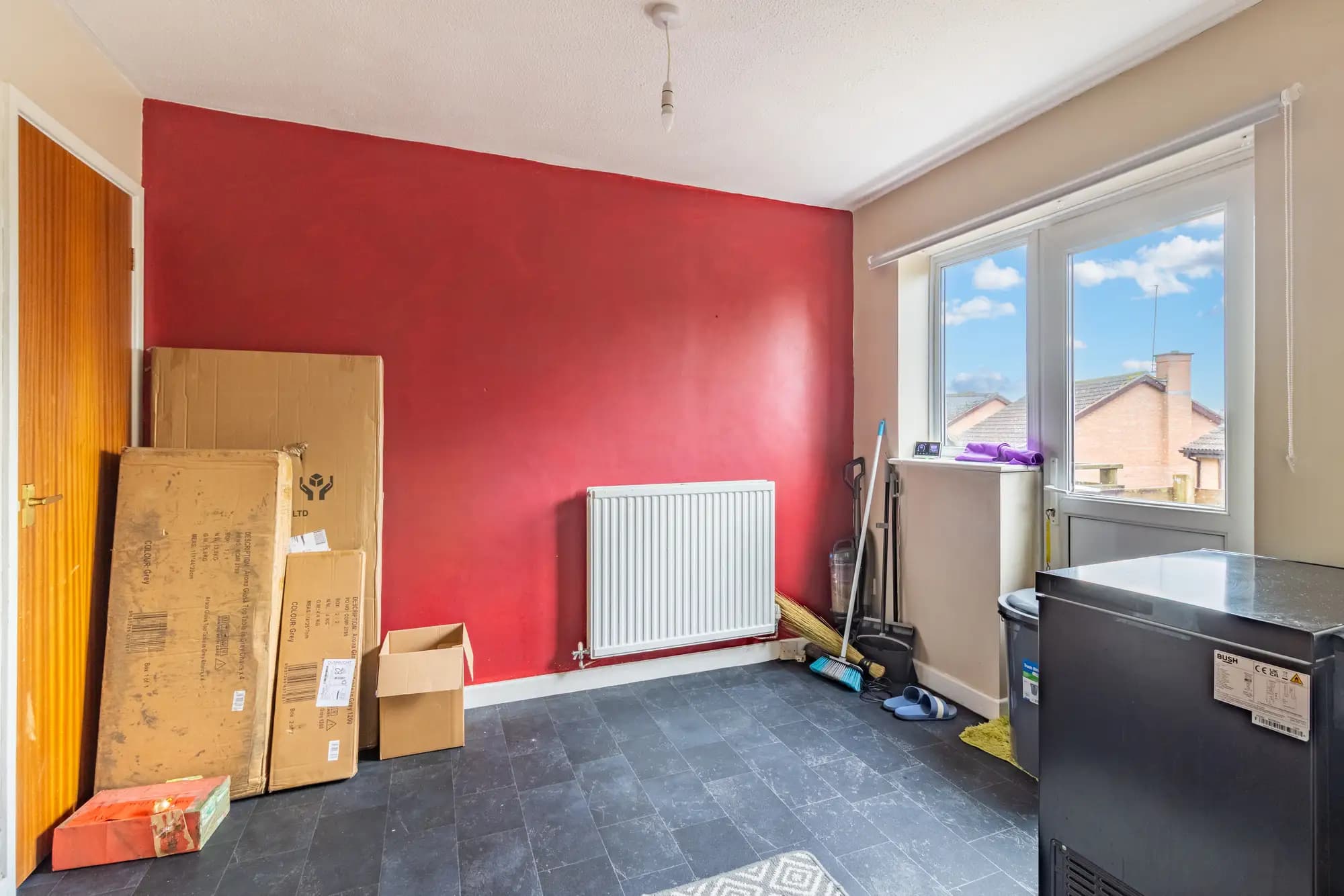 property photo 11 of 24