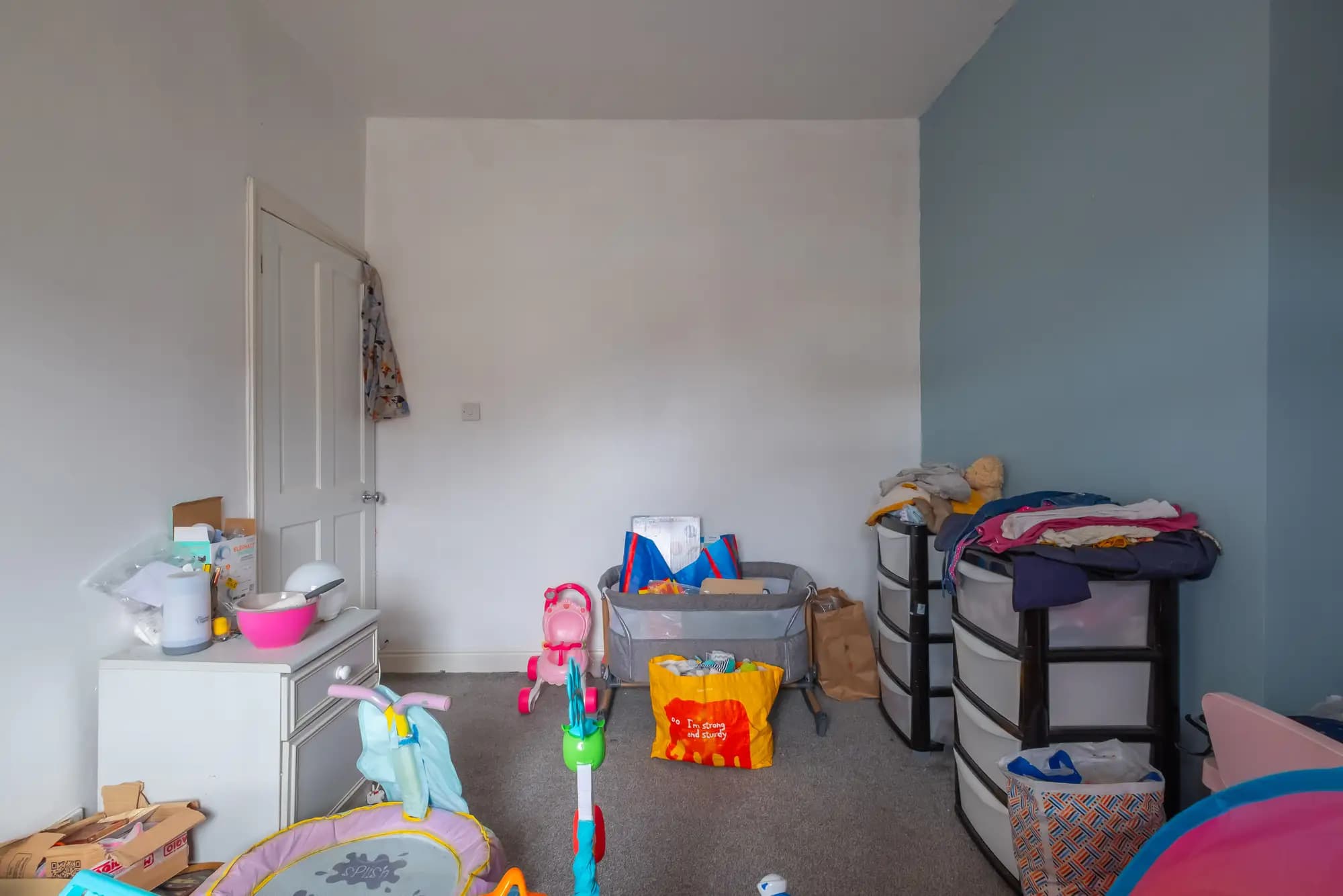 property photo 11 of 18