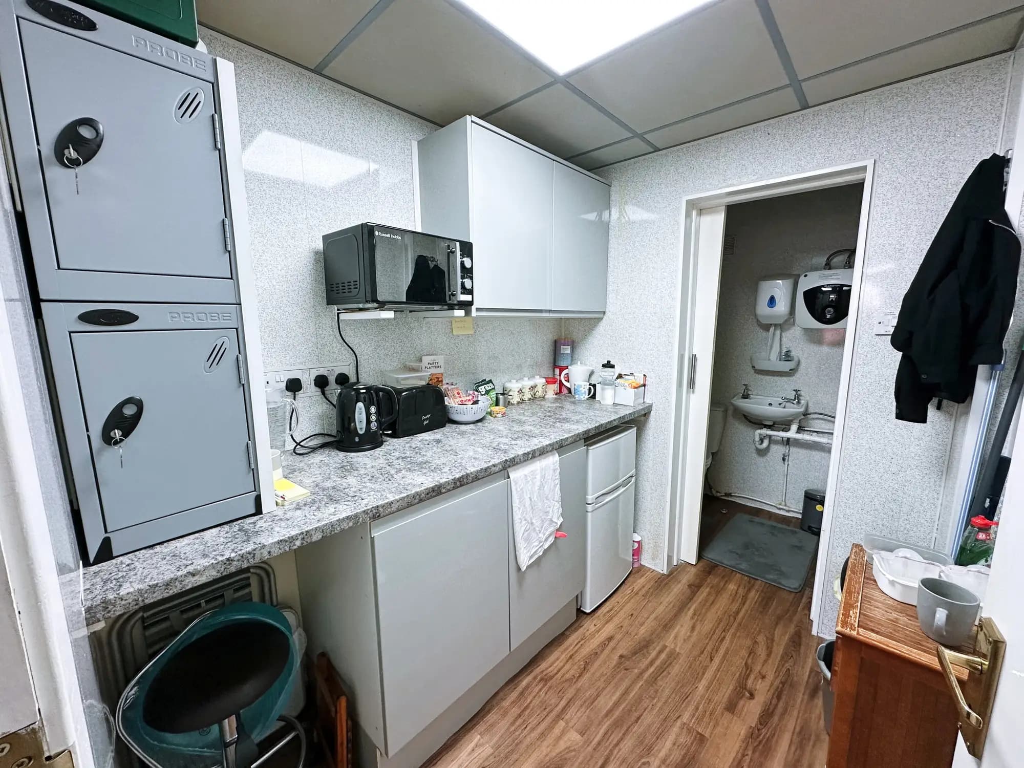 property photo 7 of 42