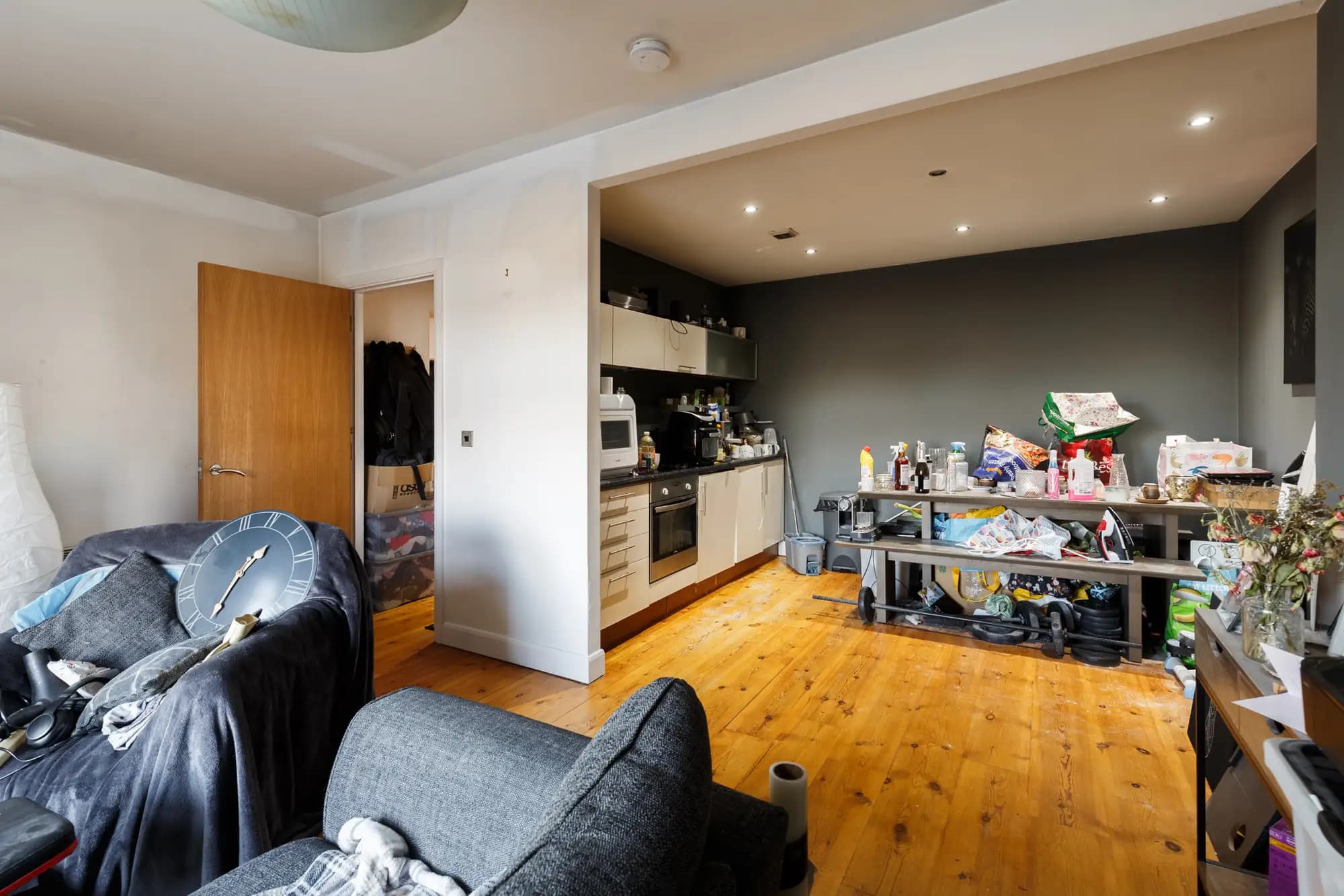 property photo 4 of 12