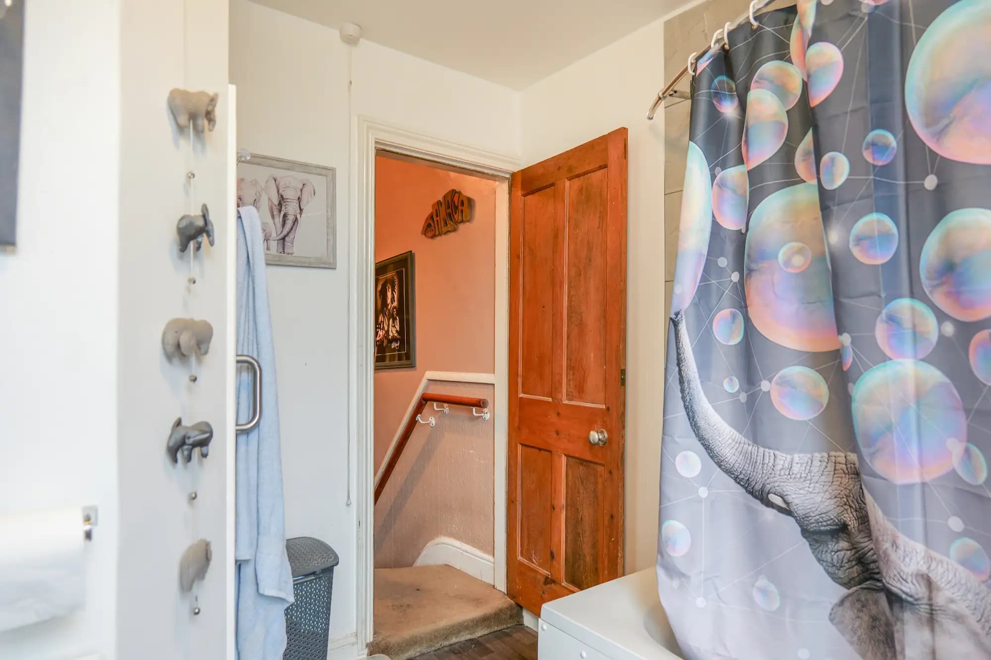 property photo 11 of 29