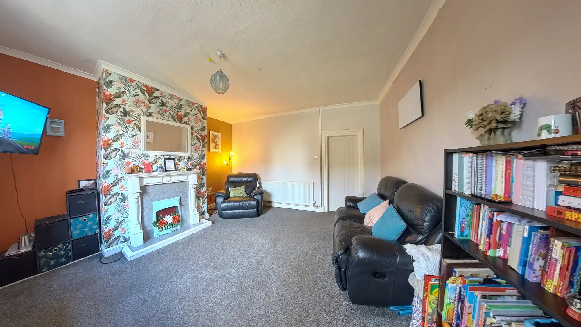 property photo 5 of 20