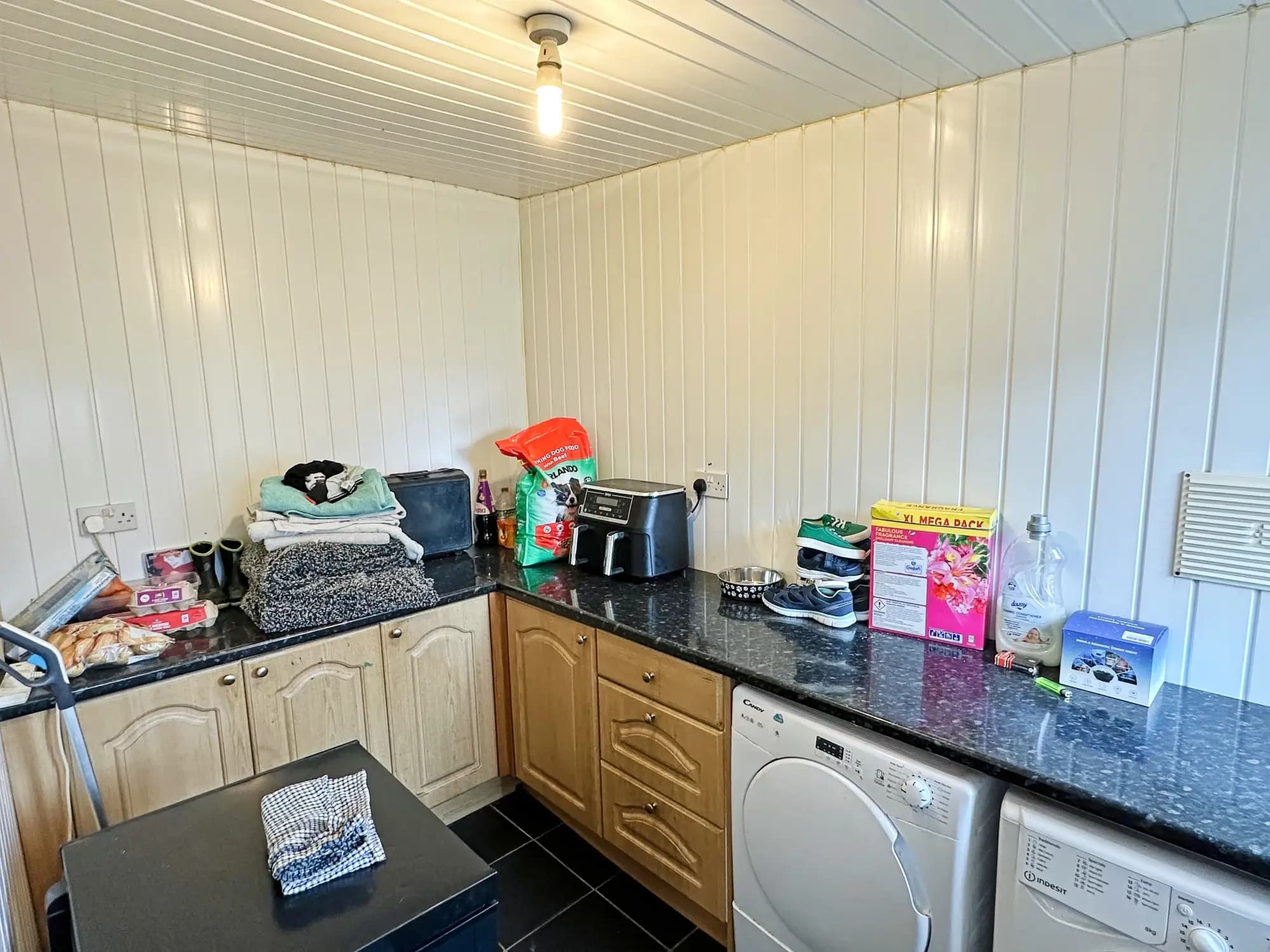 property photo 9 of 31