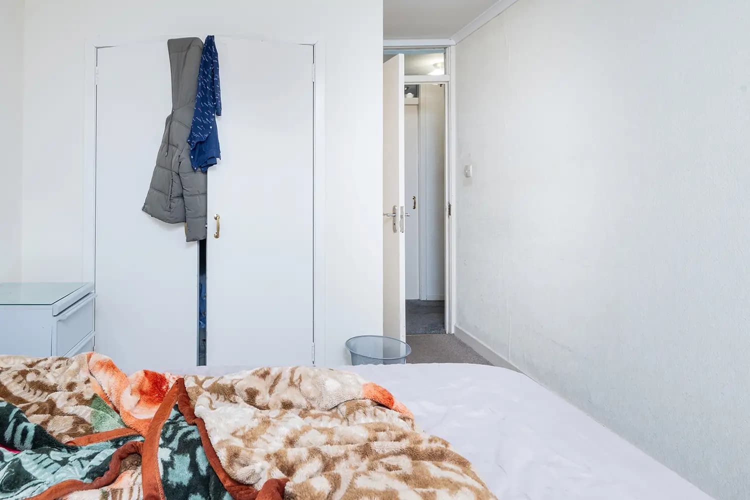 property photo 9 of 17