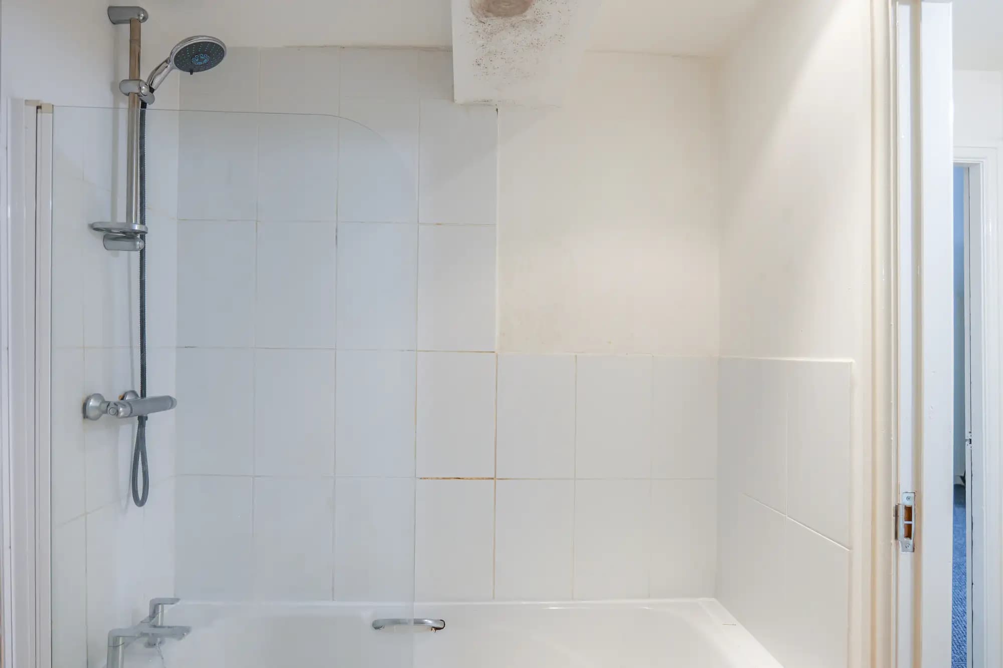 property photo 9 of 16