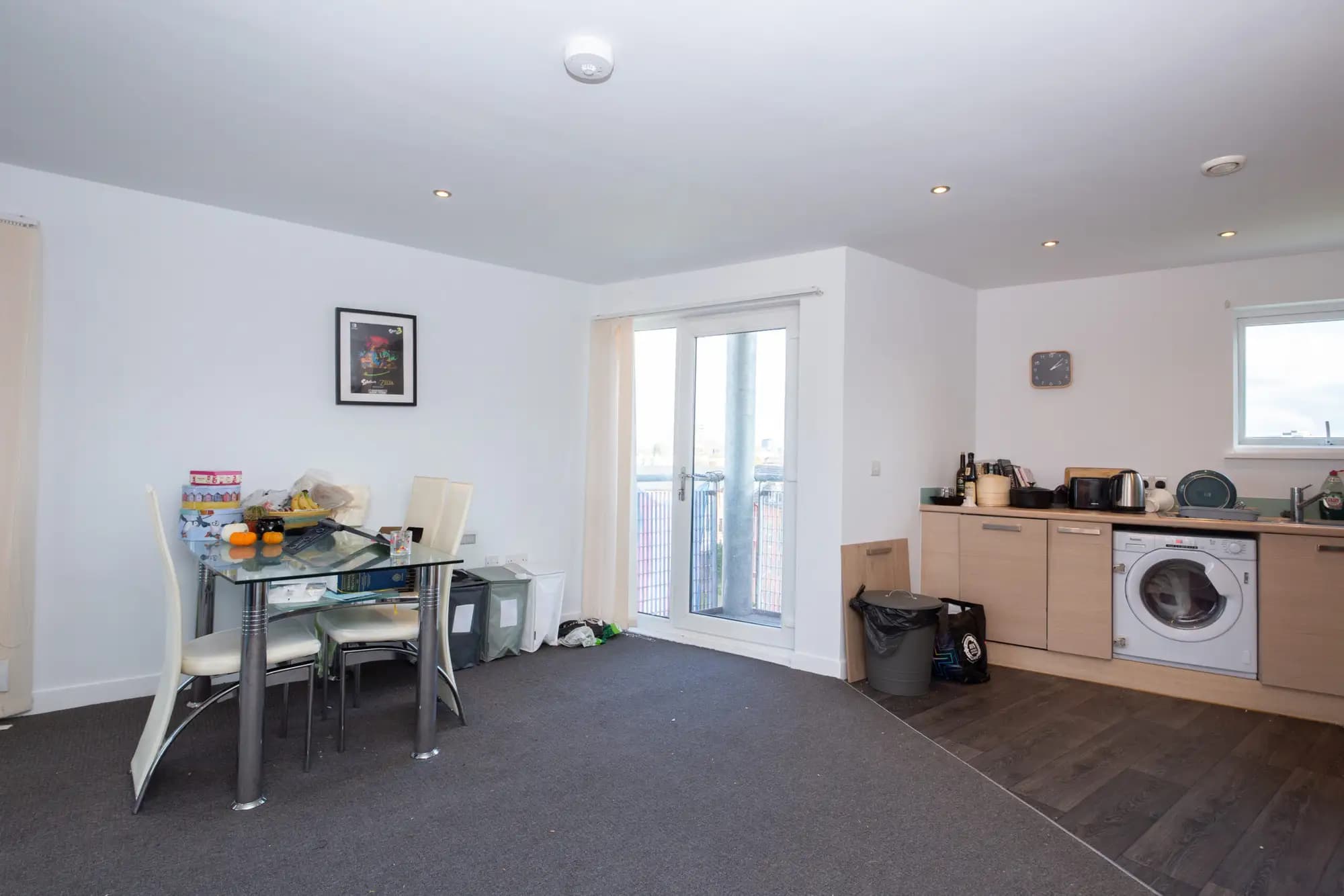 property photo 6 of 15
