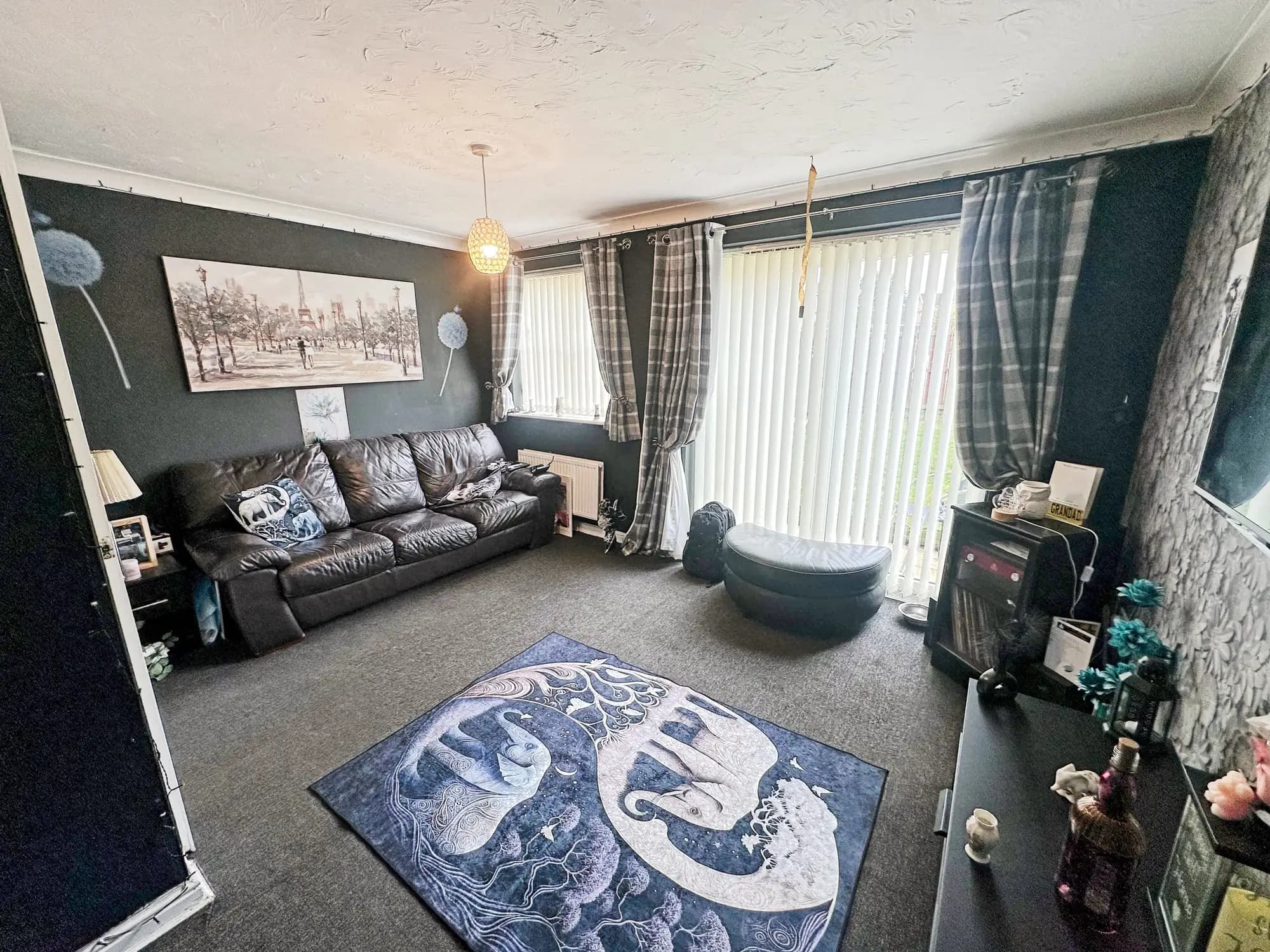 property photo 3 of 27