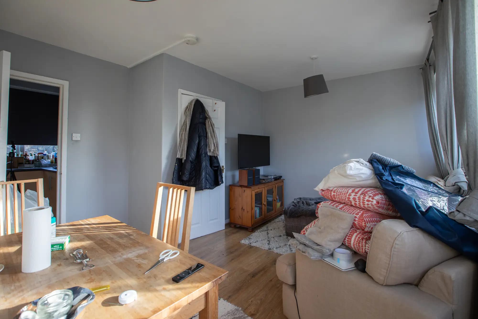 property photo 4 of 28