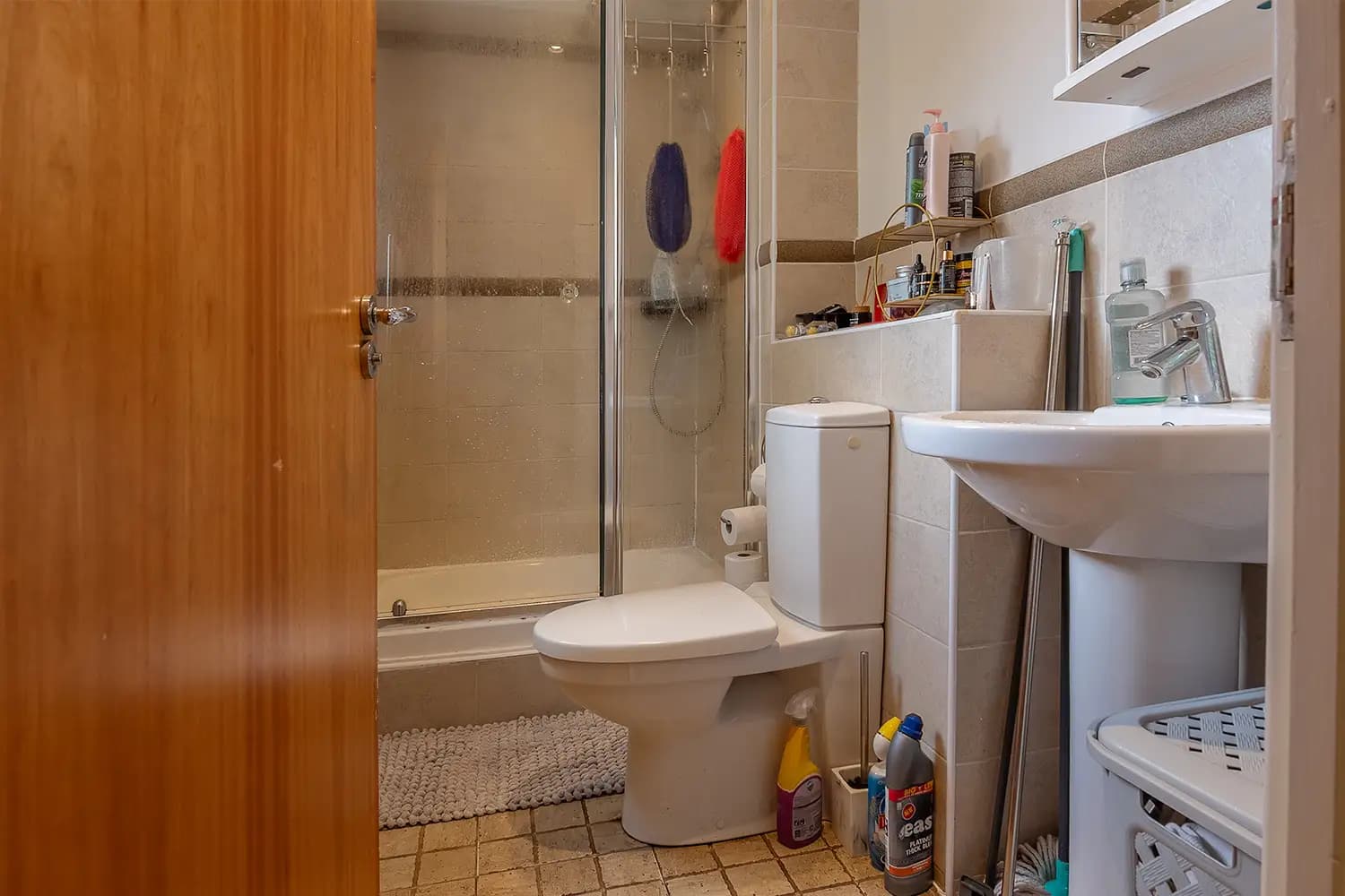 property photo 13 of 28