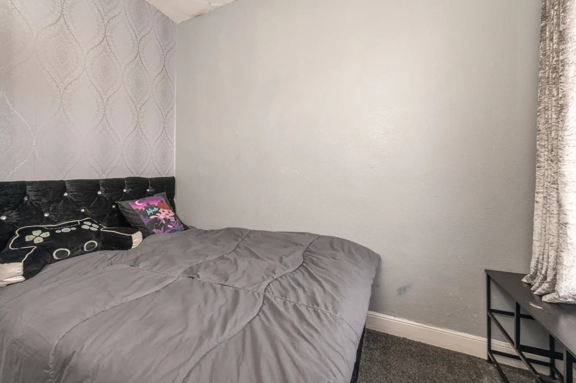 property photo 12 of 19