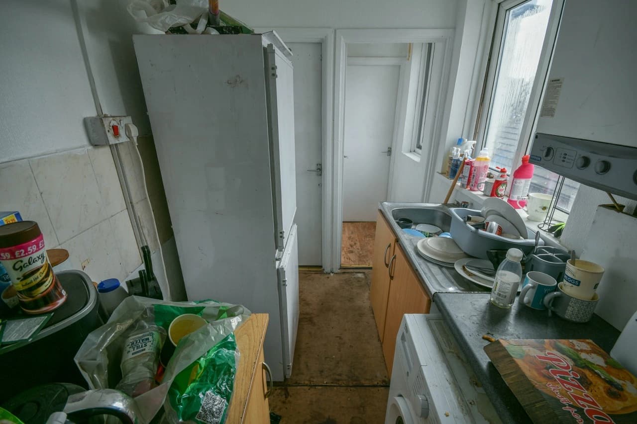 property photo 11 of 28