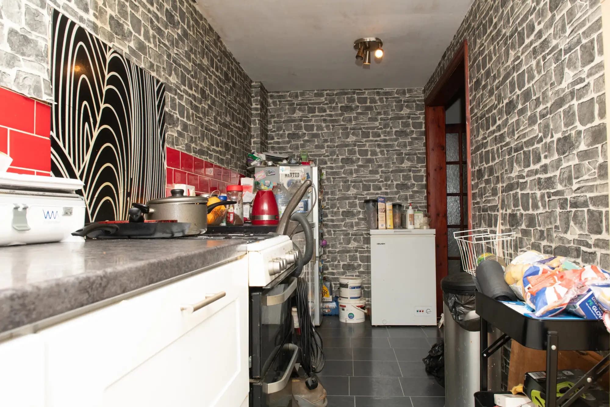 property photo 8 of 21