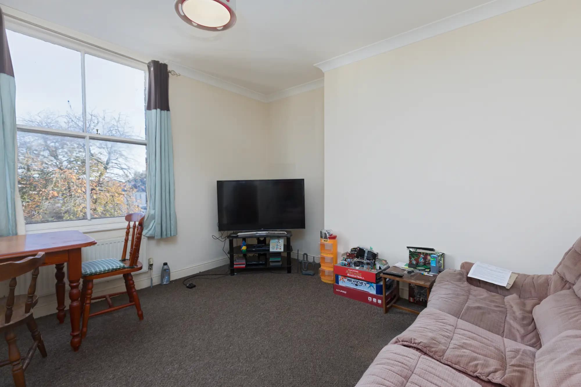 property photo 3 of 20