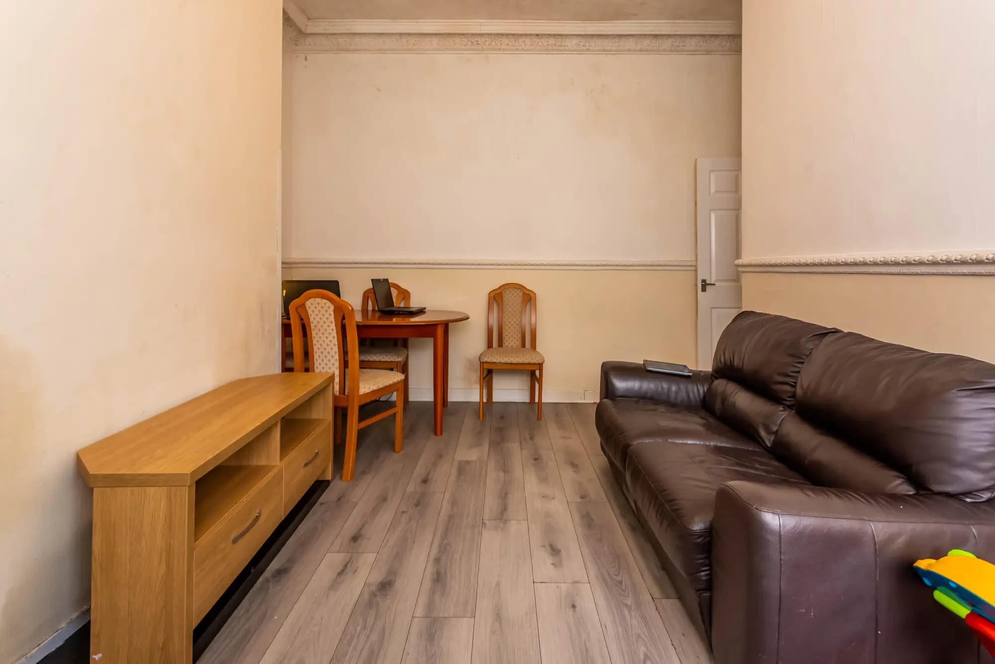 property photo 4 of 13