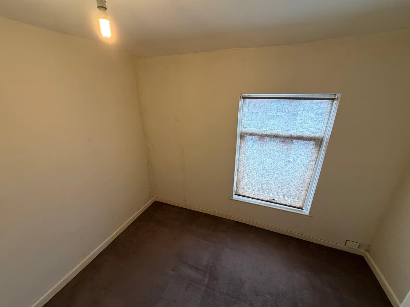 property photo 13 of 17