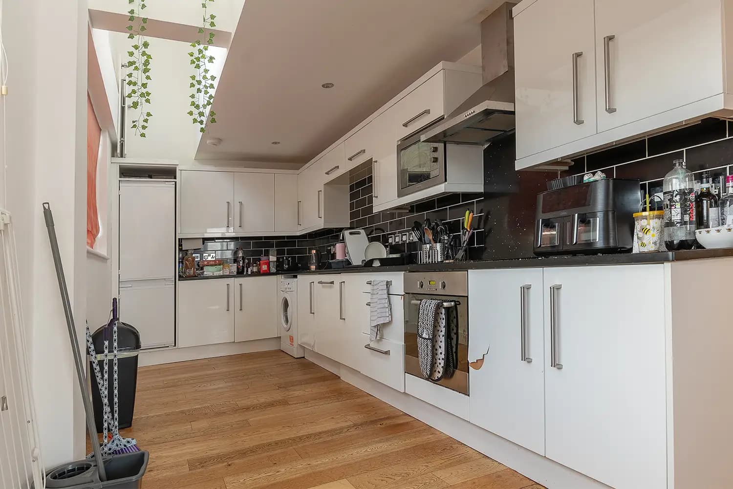 property photo 8 of 33