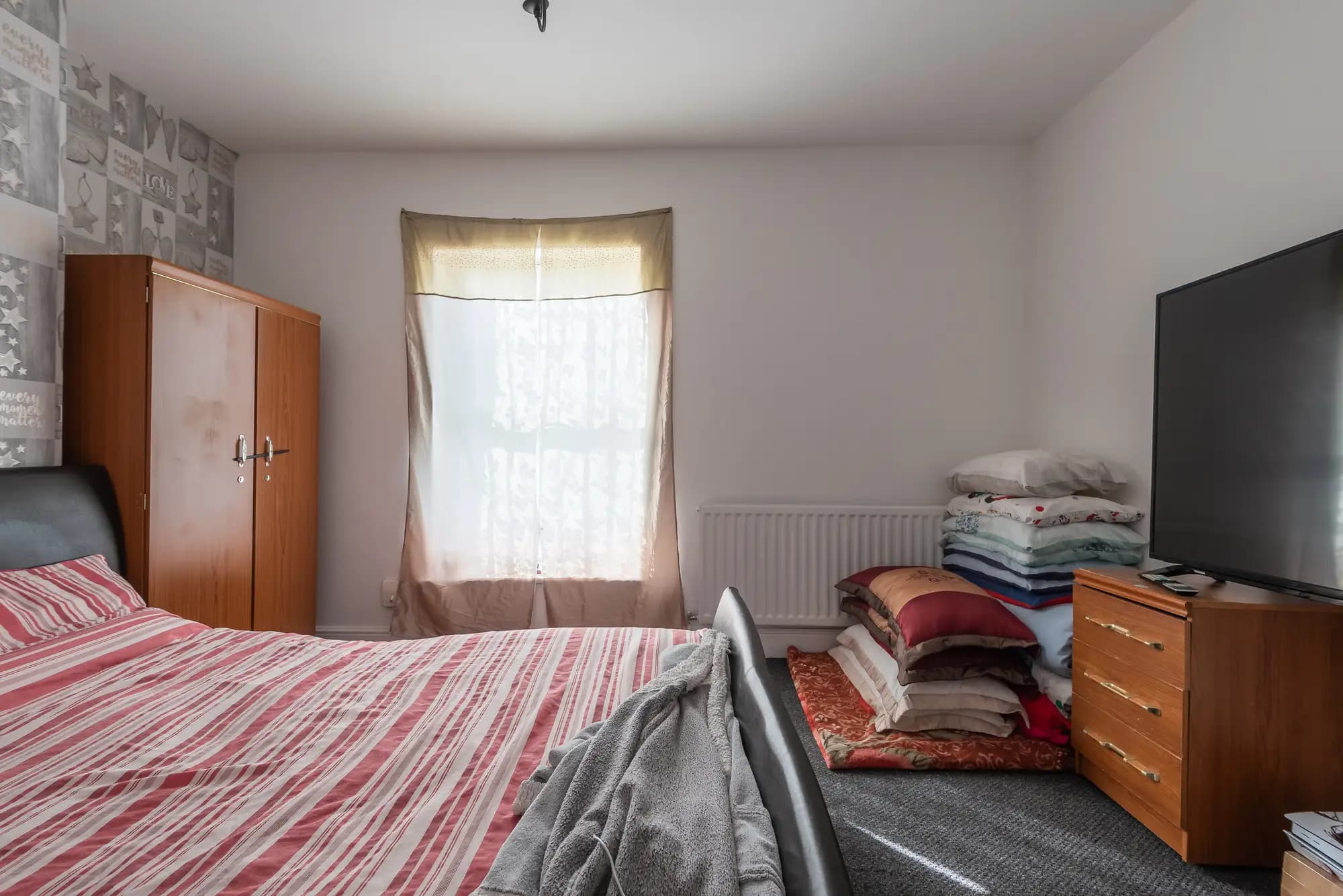 property photo 18 of 25