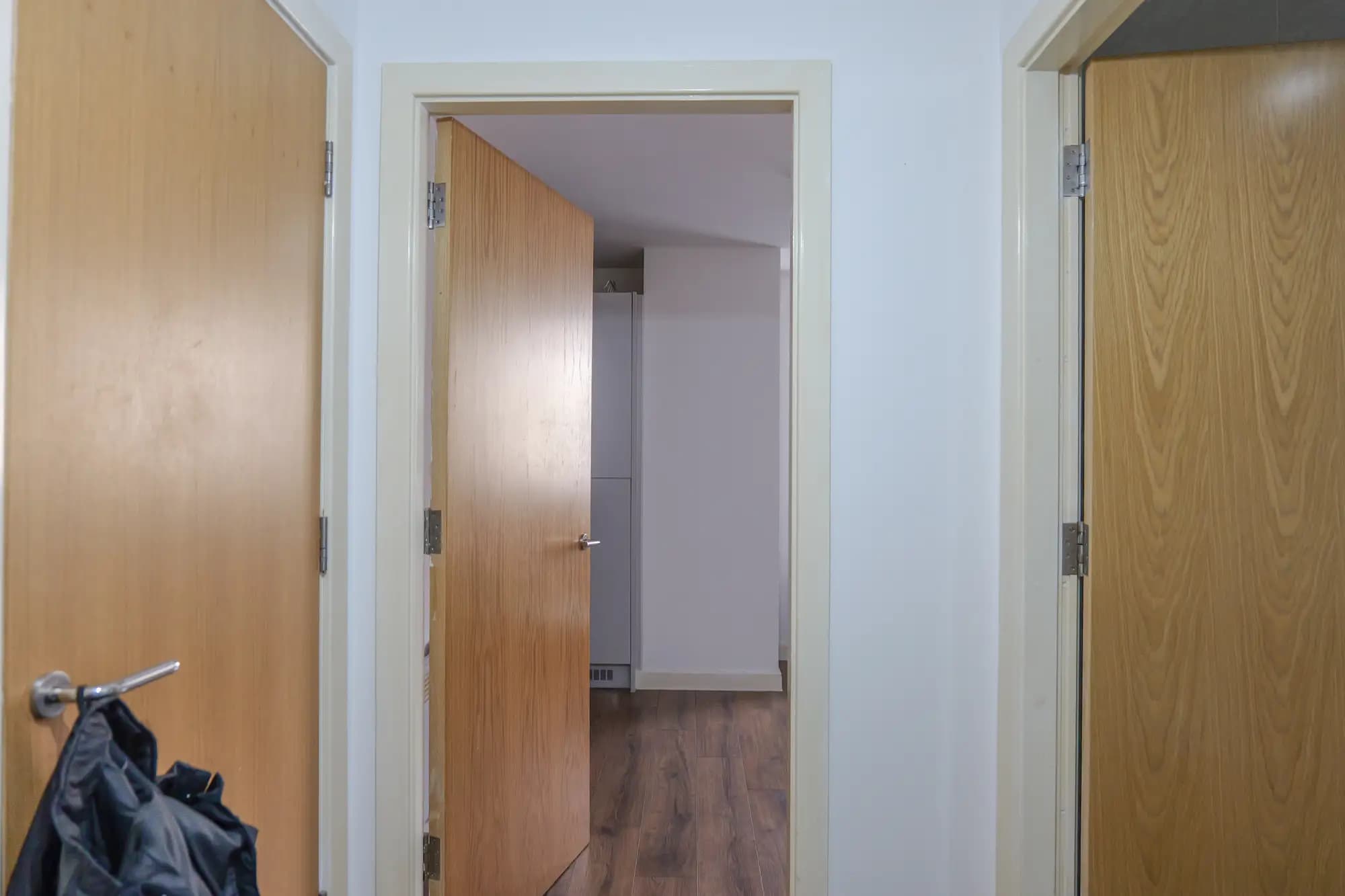property photo 11 of 18