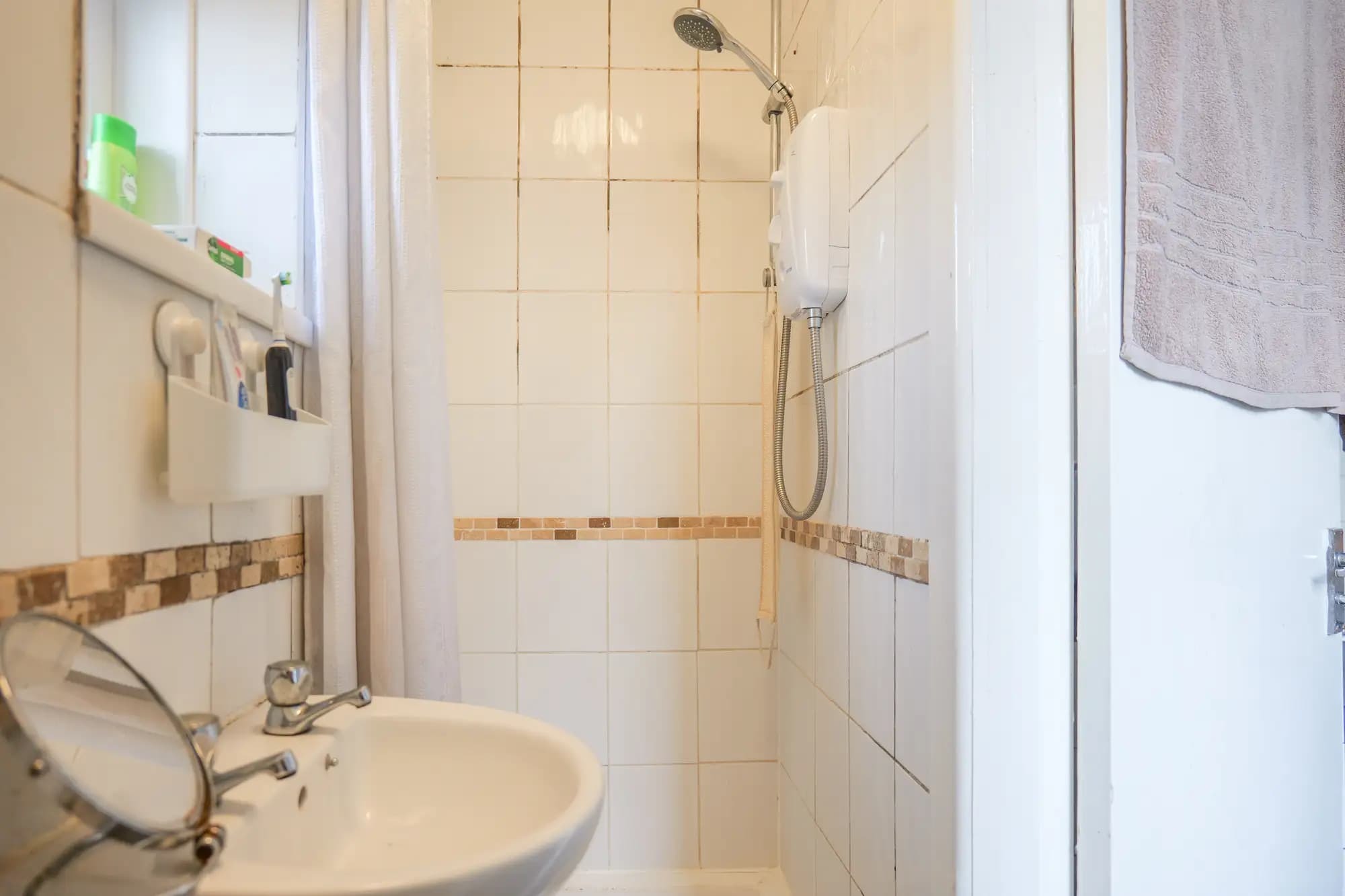 property photo 11 of 26