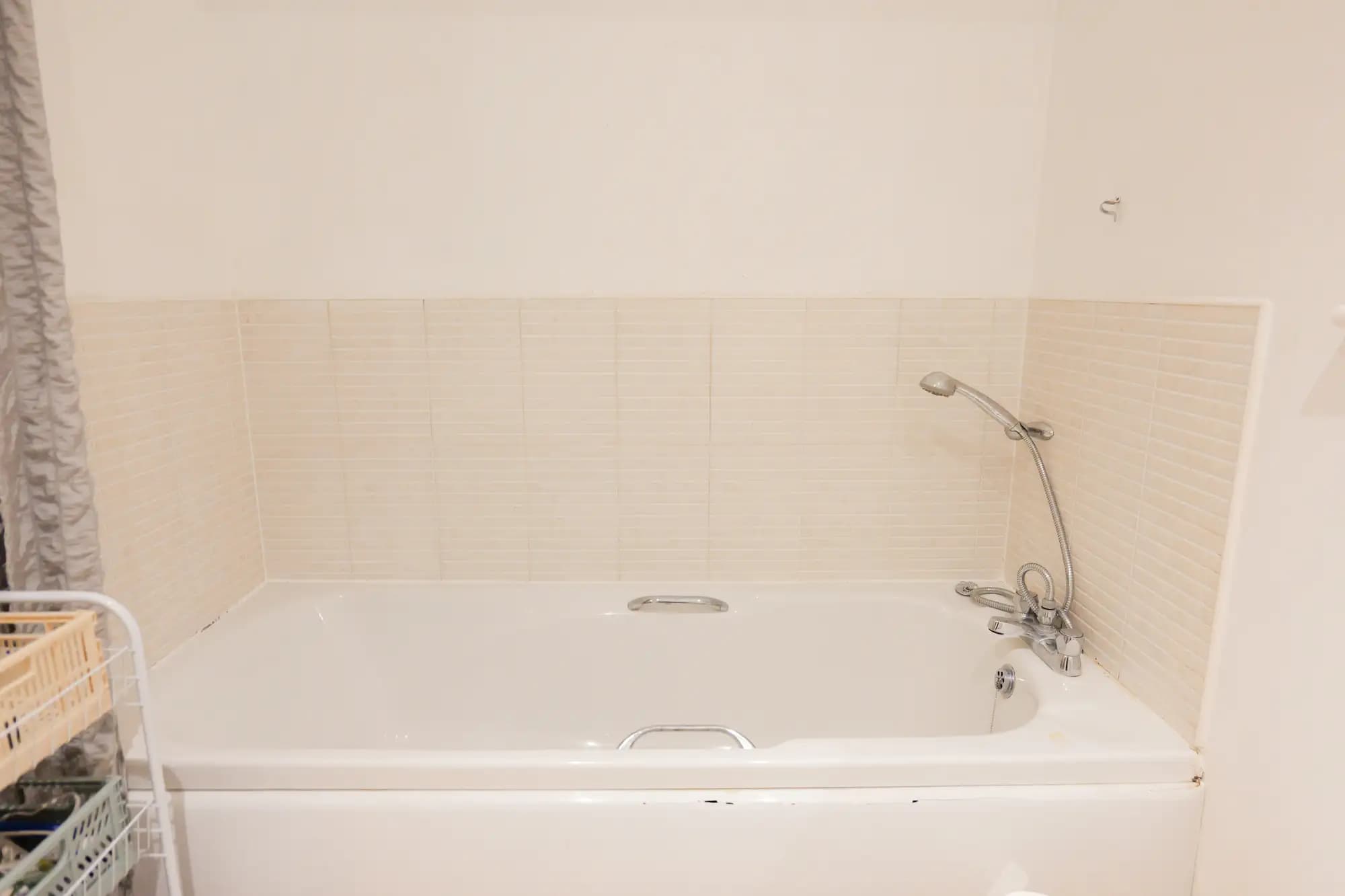 property photo 8 of 19