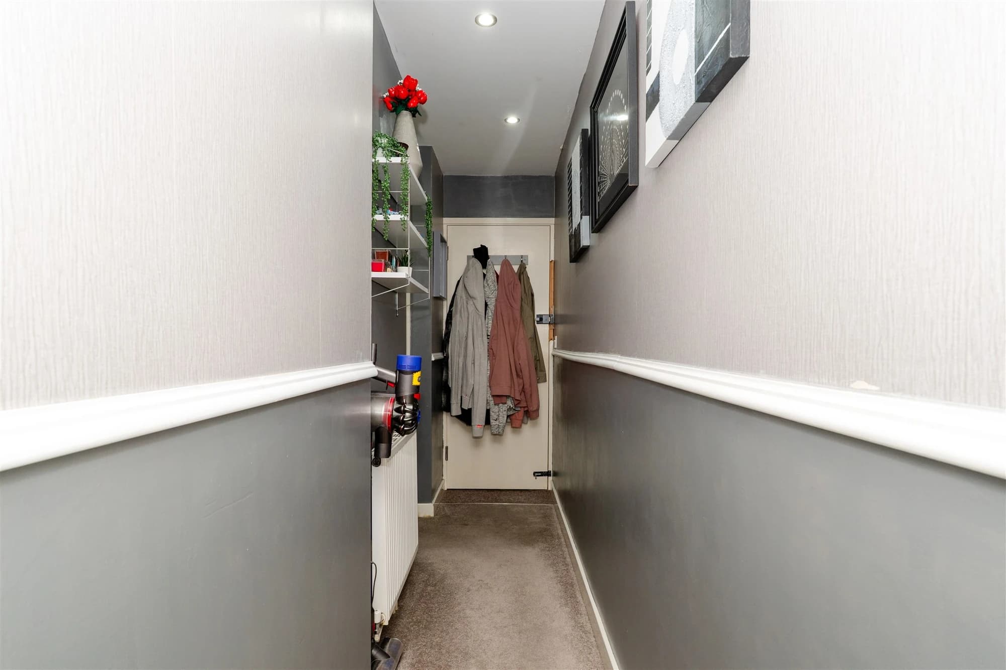 property photo 13 of 24