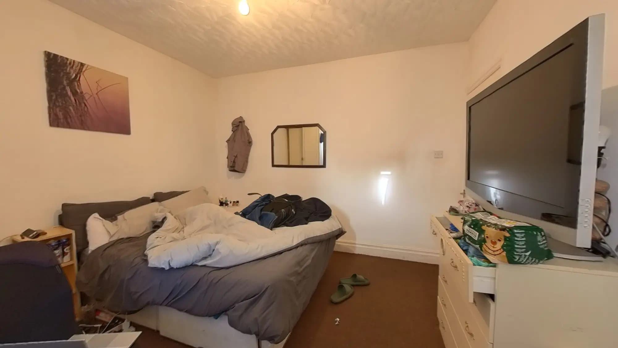 property photo 8 of 21