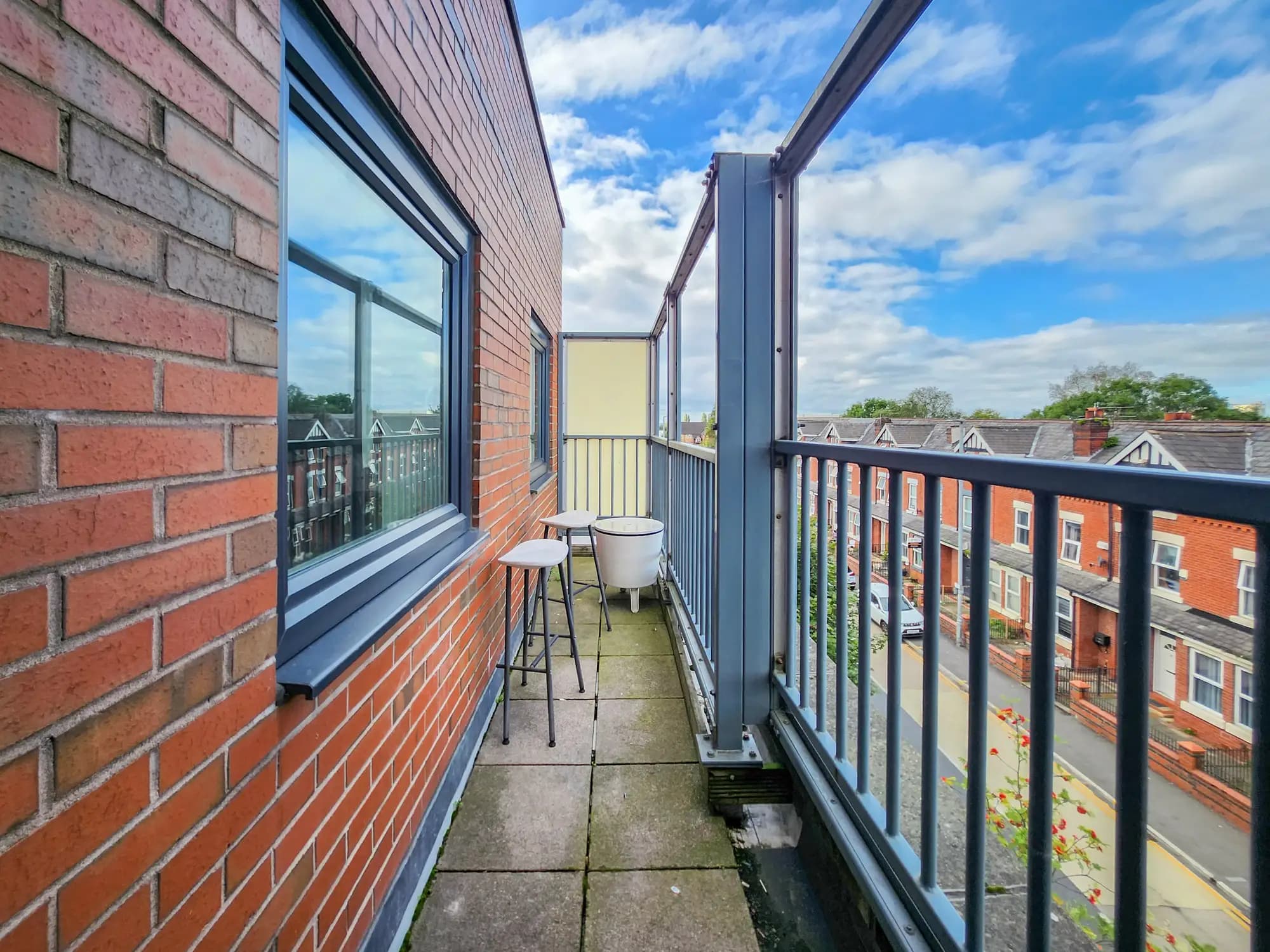 property photo 15 of 18