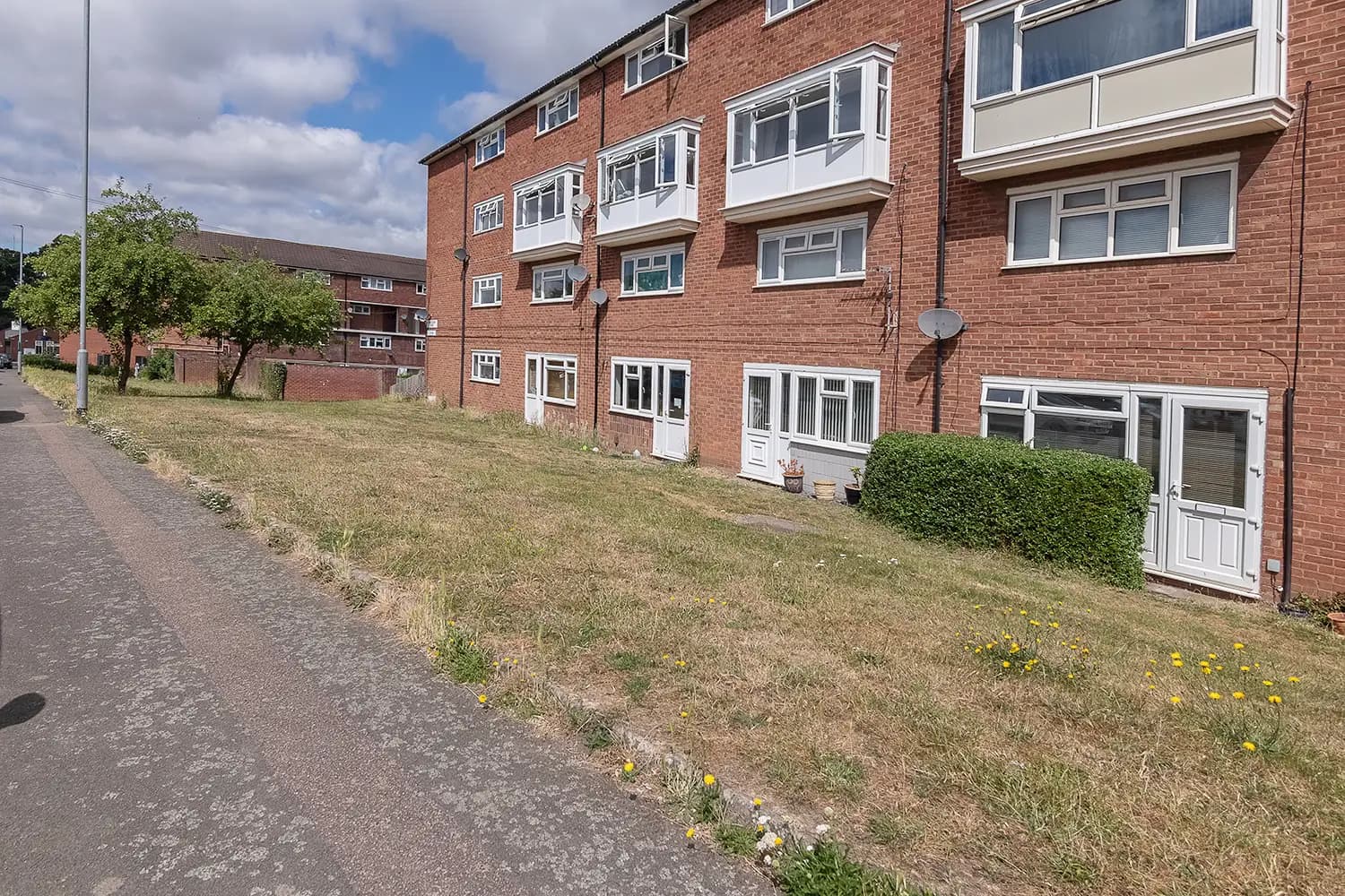 property photo 27 of 34